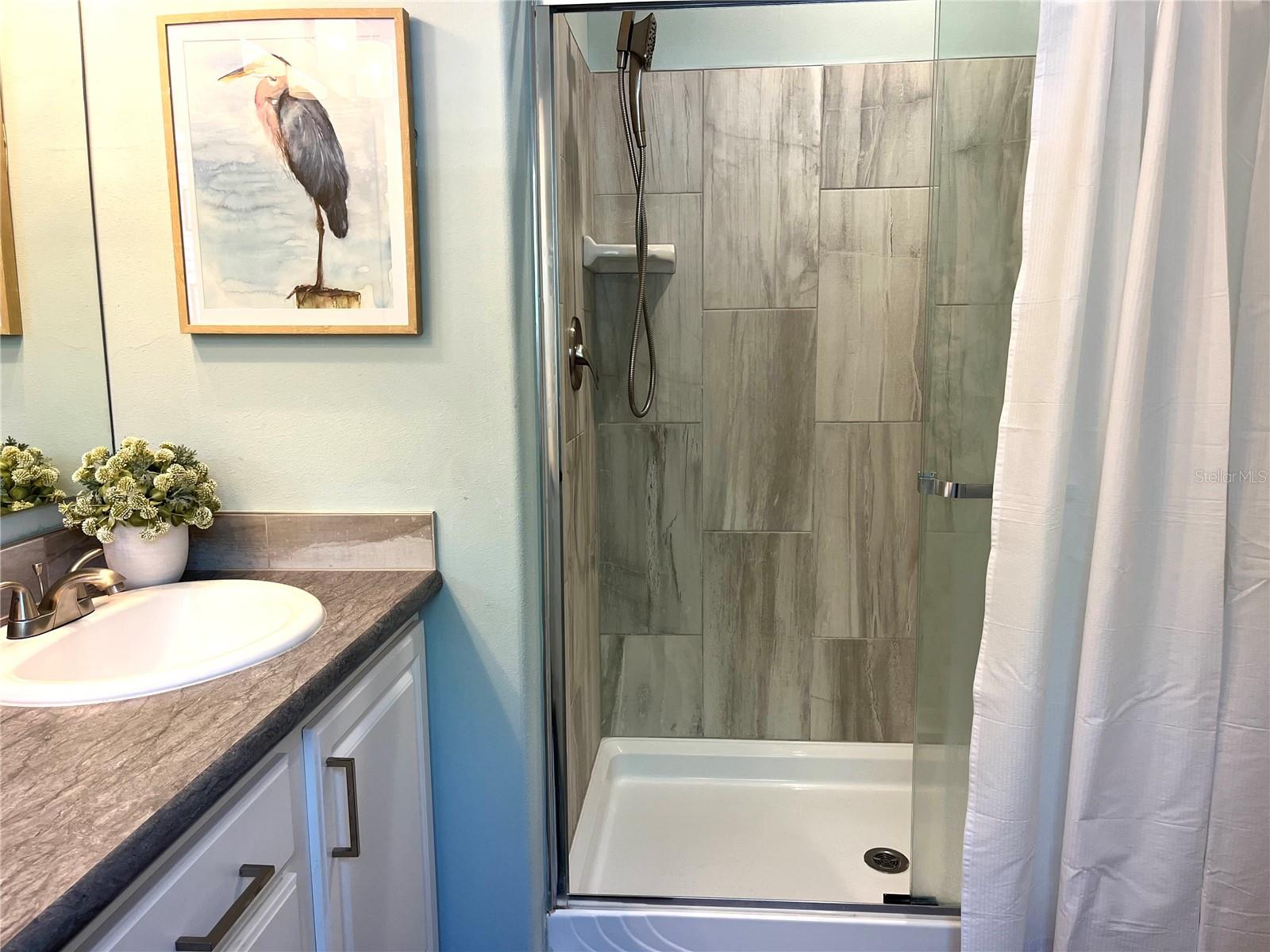 Image 25 of 62 For 17 Windward Drive