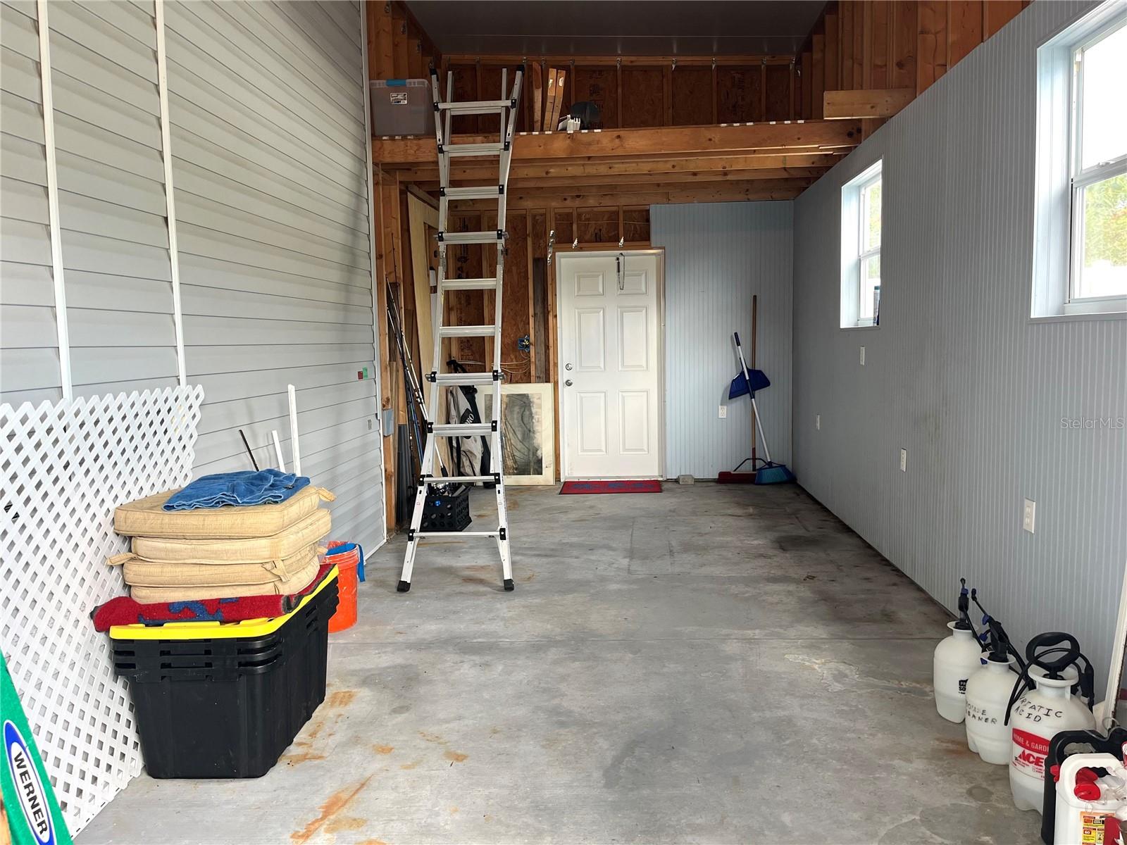 Image 31 of 62 For 17 Windward Drive