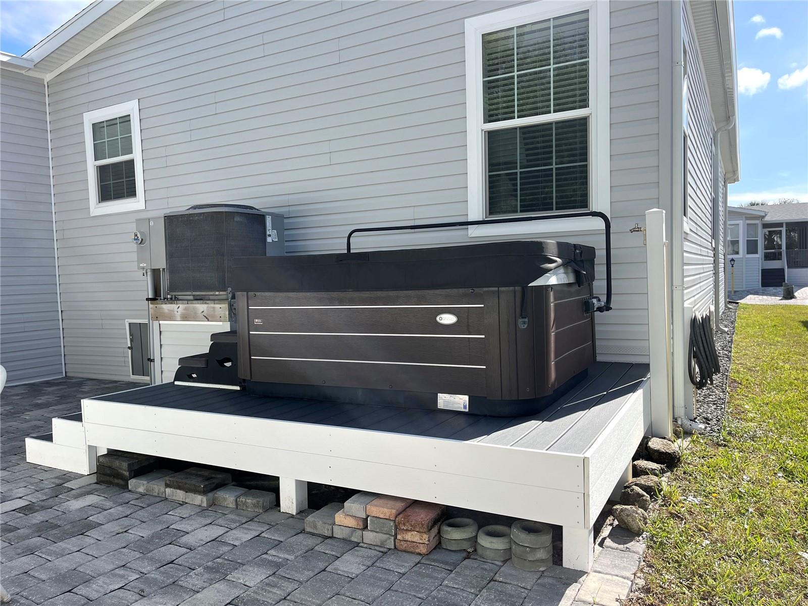 Image 33 of 62 For 17 Windward Drive