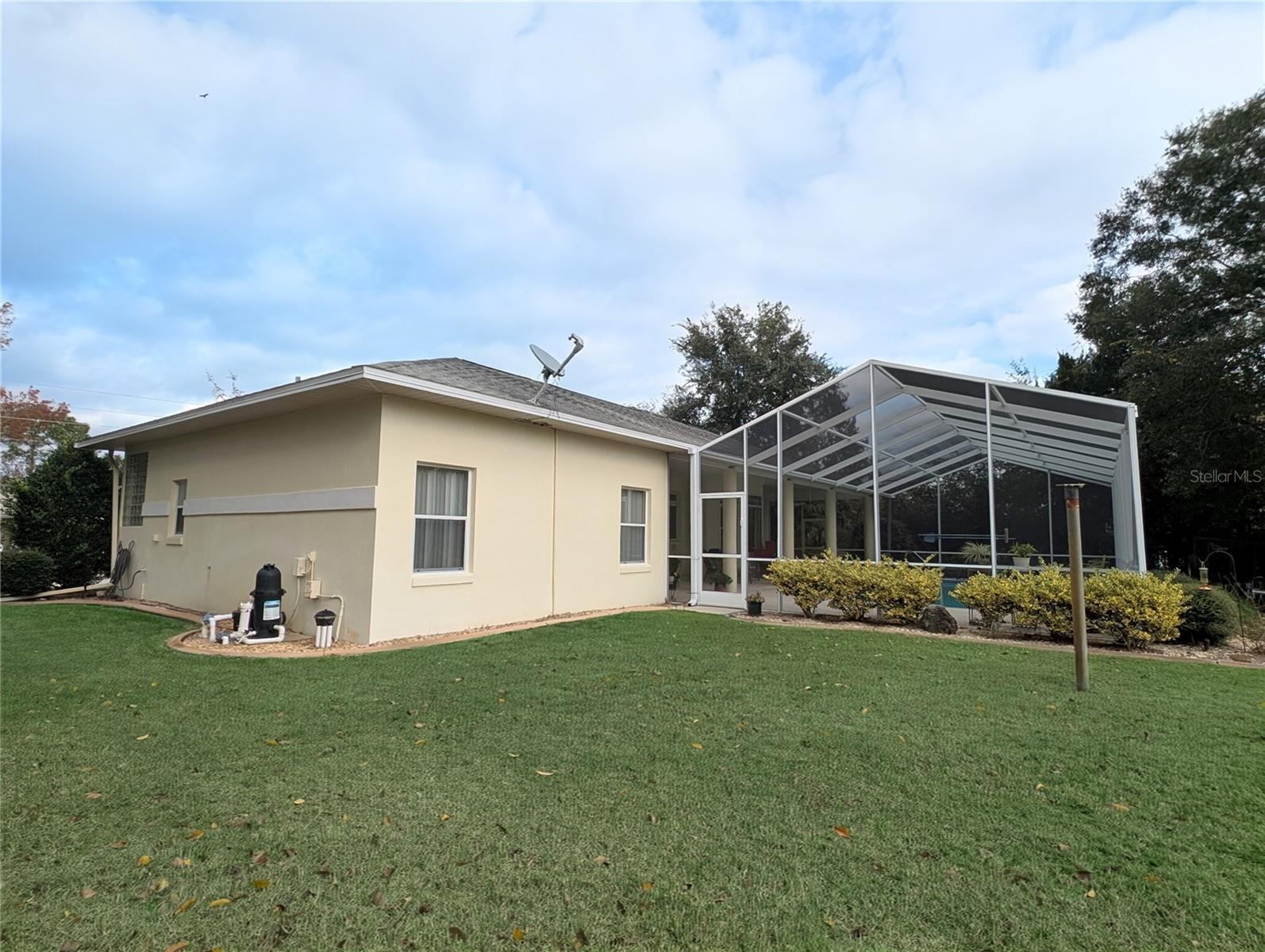 Image 35 of 39 For 214 London Drive