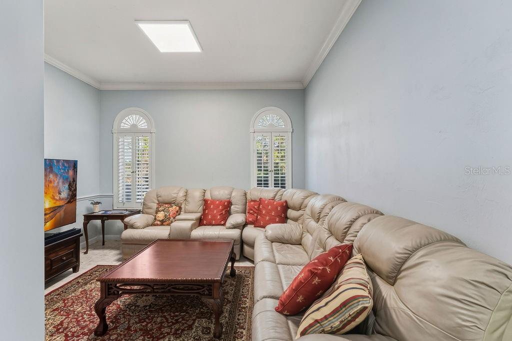 Image 16 of 72 For 24 Bay Pointe Drive