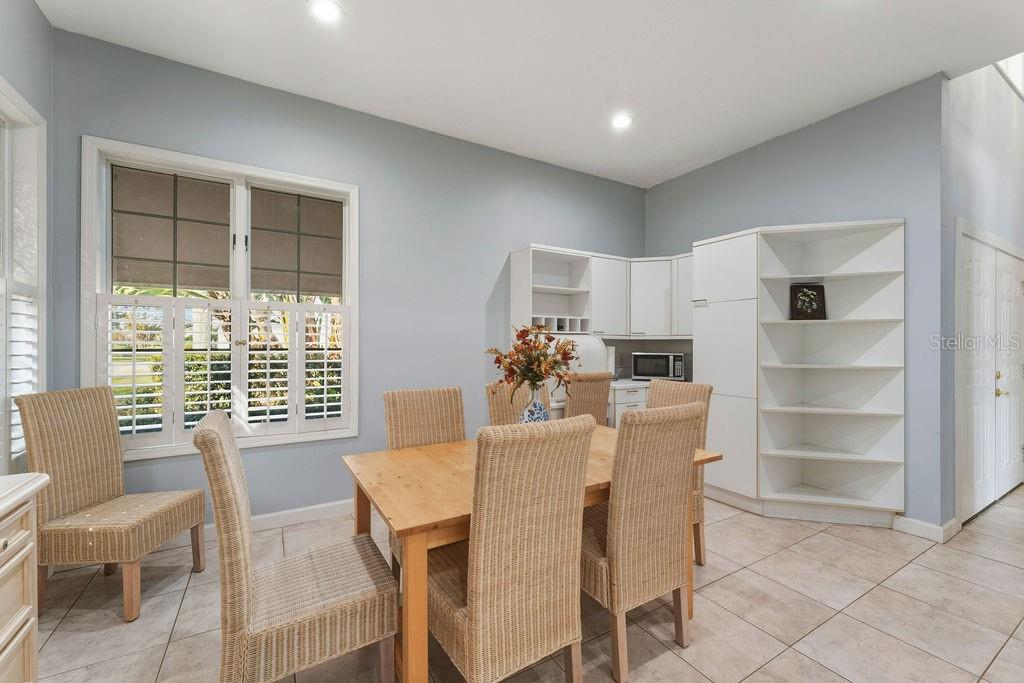 Image 28 of 72 For 24 Bay Pointe Drive