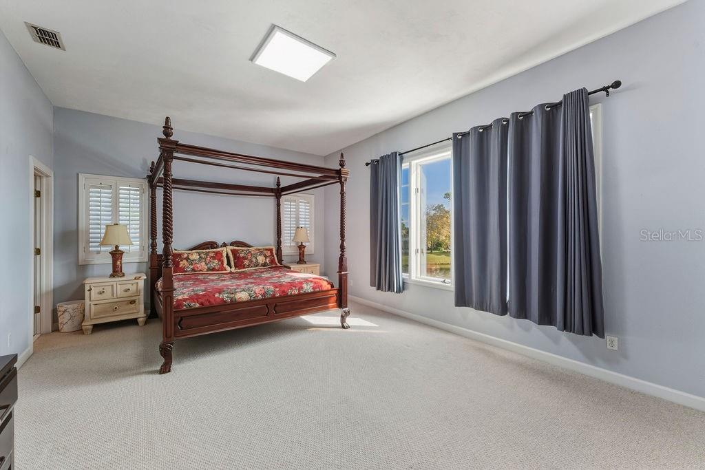 Image 36 of 72 For 24 Bay Pointe Drive