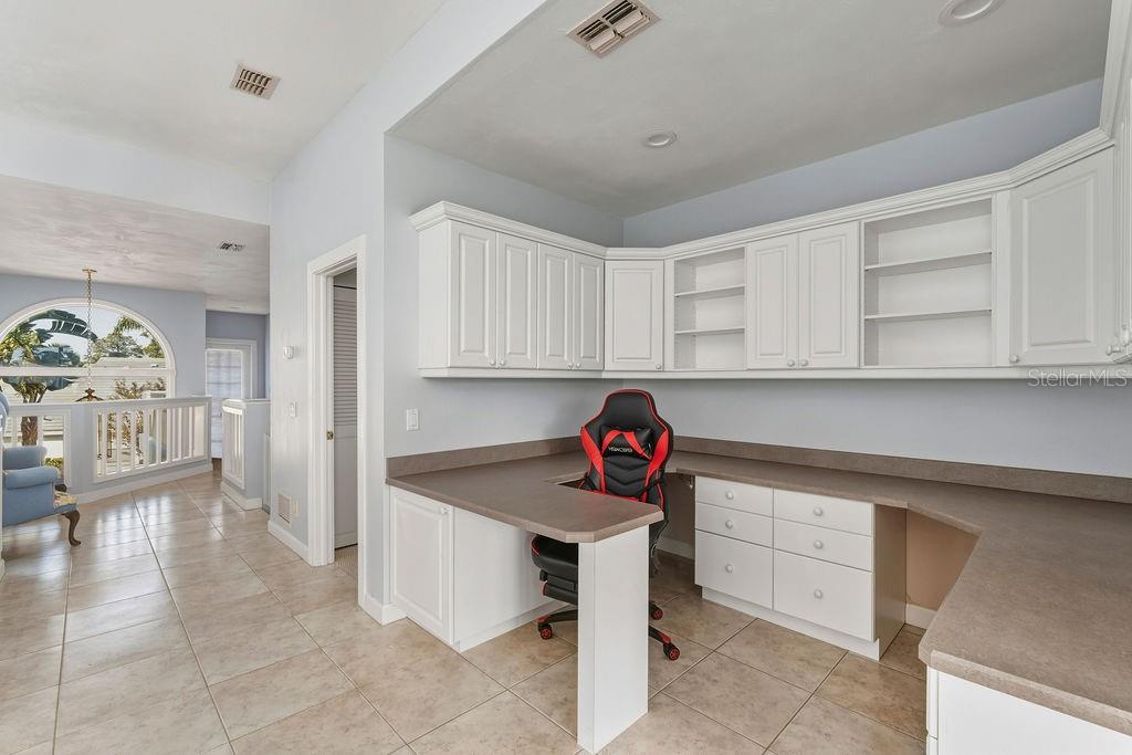 Image 45 of 72 For 24 Bay Pointe Drive