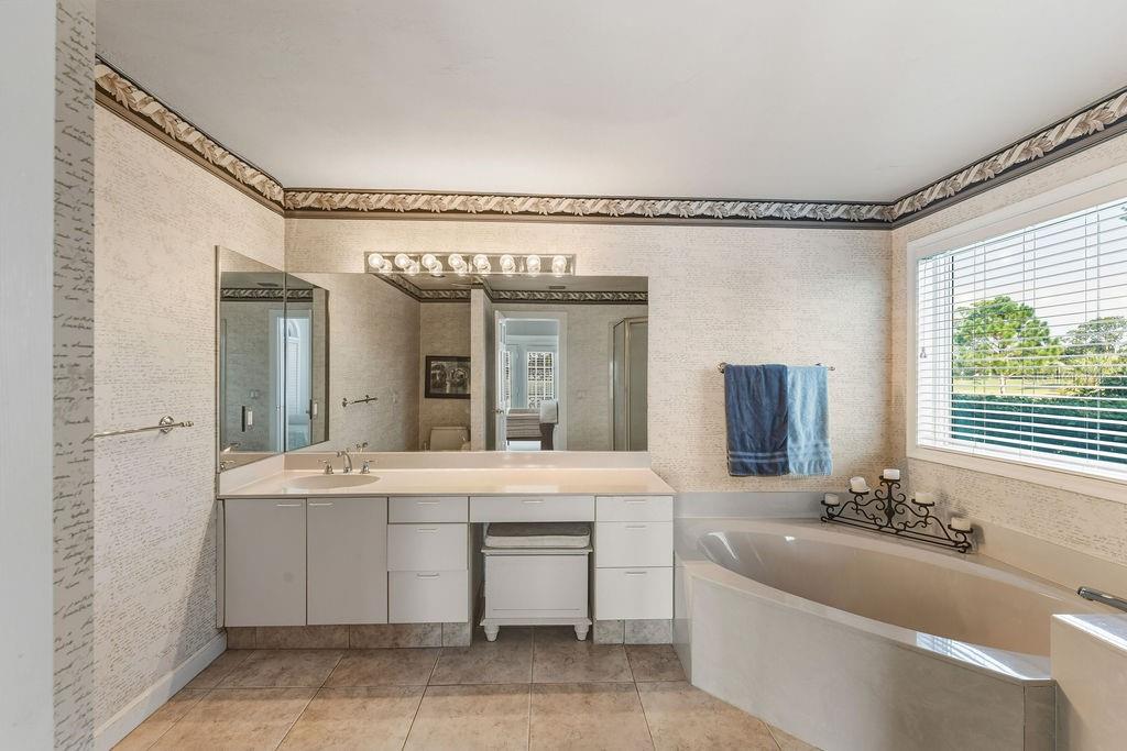 Image 50 of 72 For 24 Bay Pointe Drive