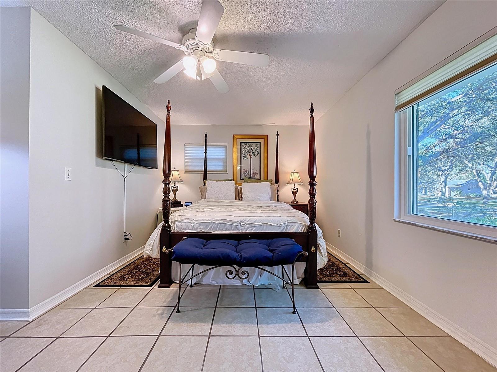 Image 29 of 59 For 37224 Price Drive