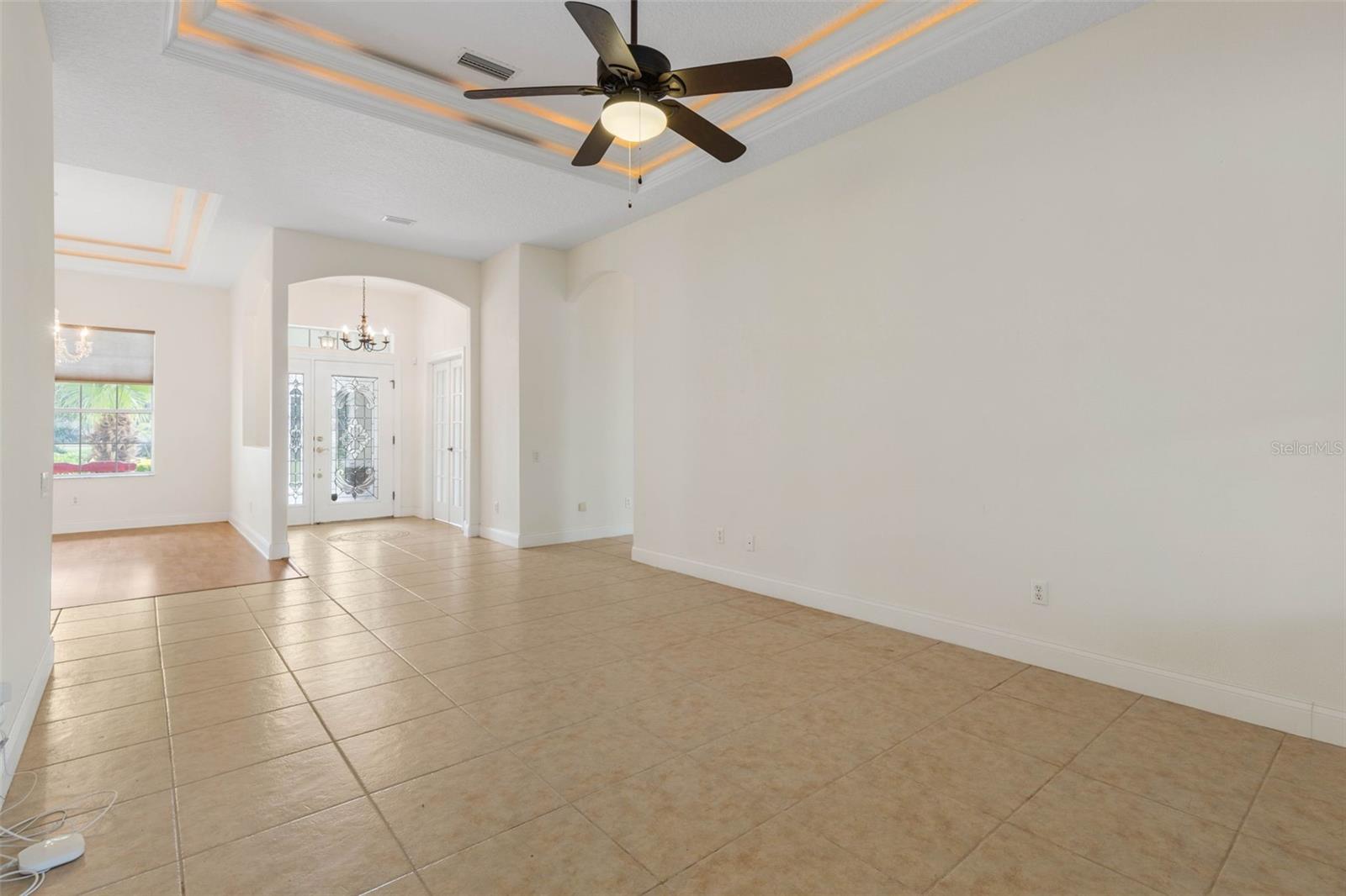 Image 14 of 98 For 10 Heron Drive