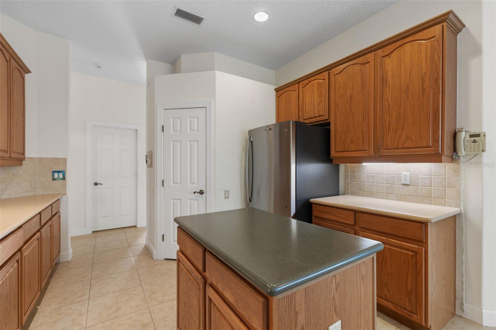 Image 29 of 98 For 10 Heron Drive