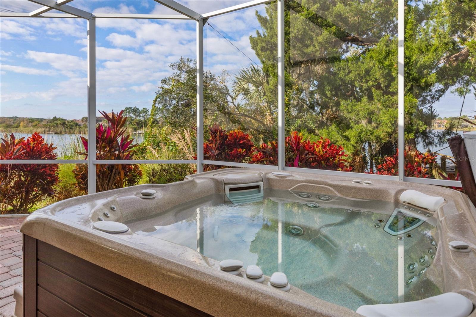 Image 34 of 98 For 10 Heron Drive