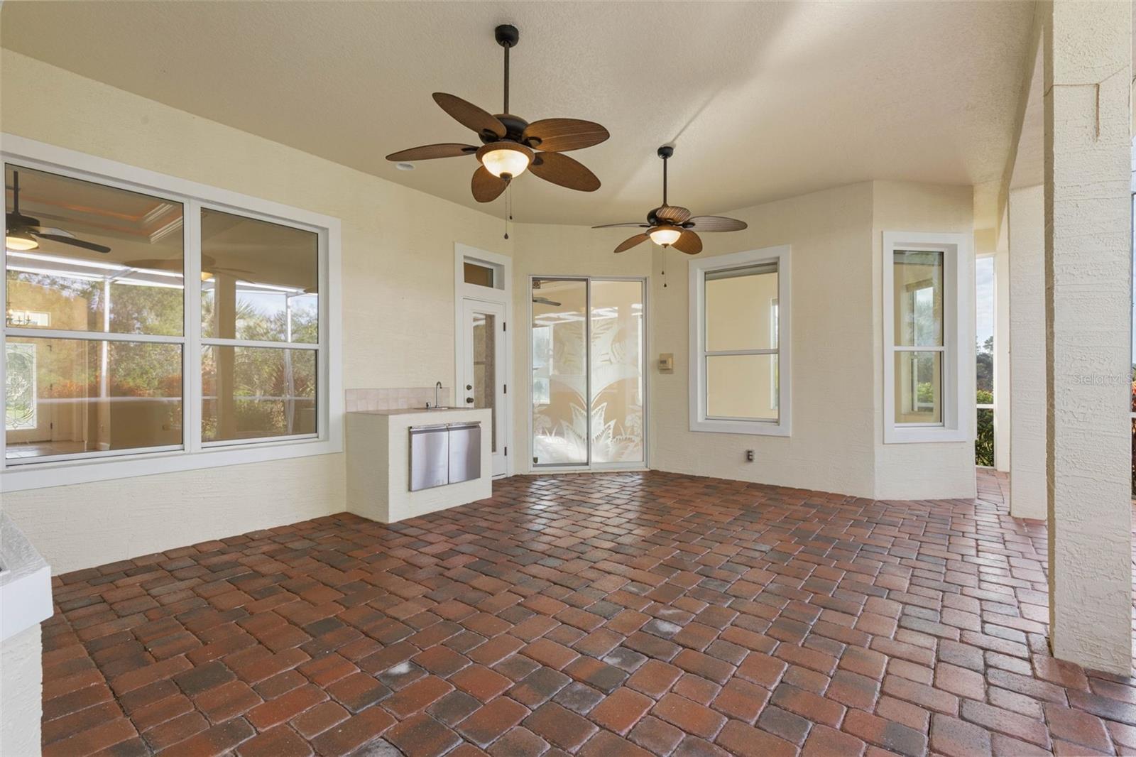 Image 38 of 98 For 10 Heron Drive