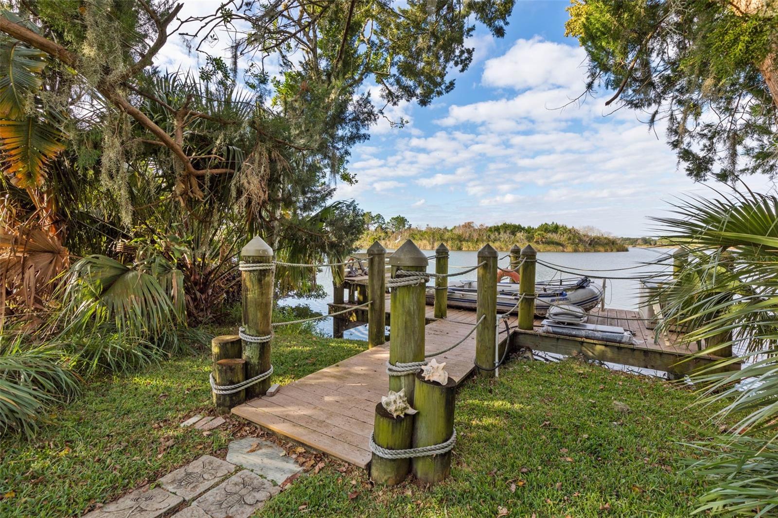 Image 41 of 98 For 10 Heron Drive