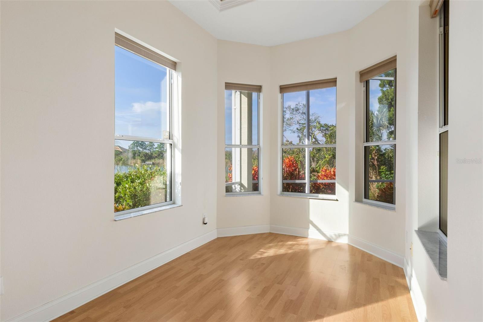 Image 47 of 98 For 10 Heron Drive