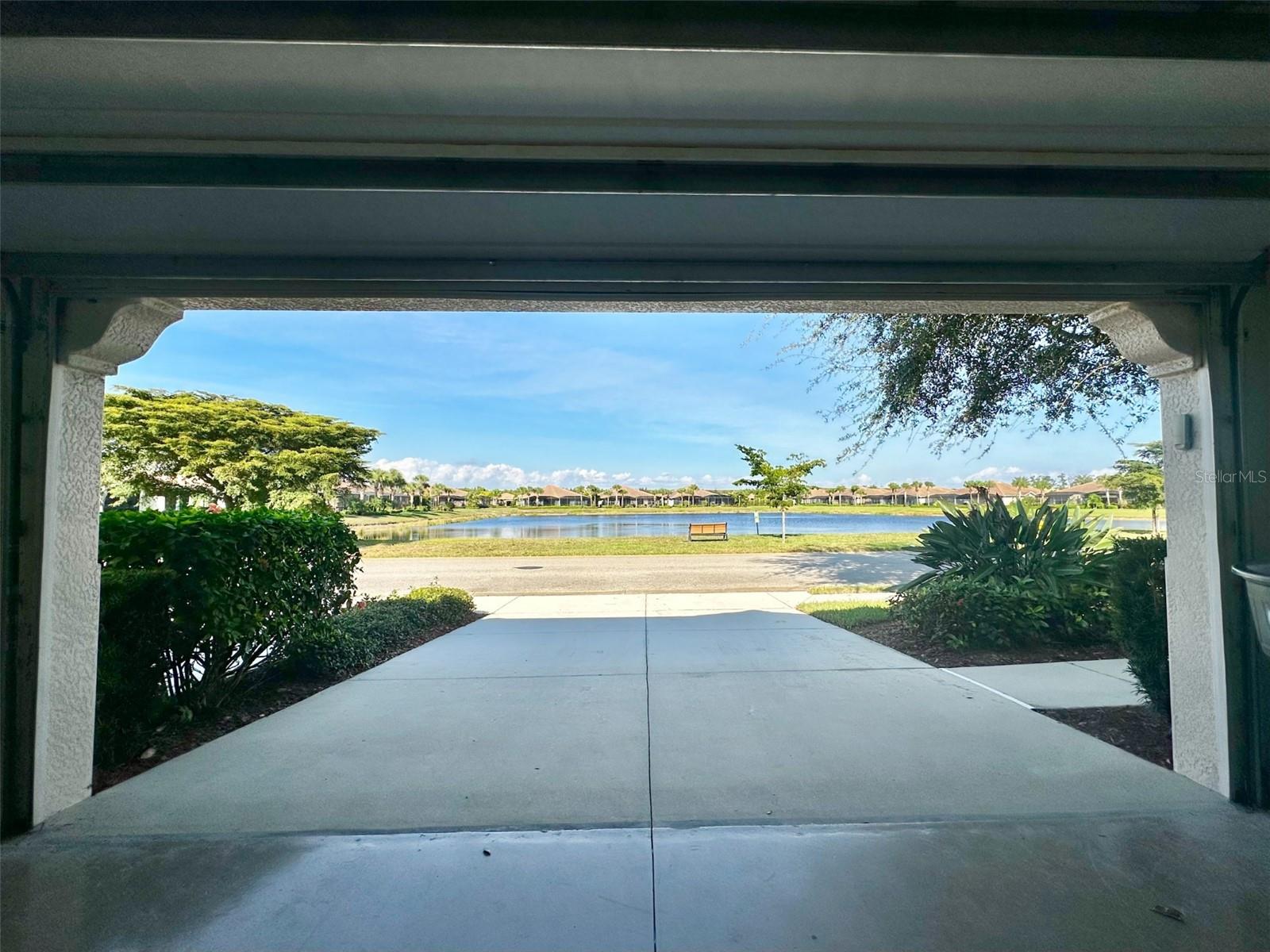 Image 31 of 35 For 10726 Cetrella Drive