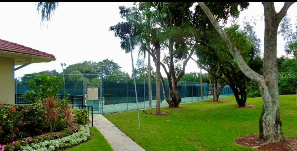 Image 19 of 25 For 8350 Mooring Circle