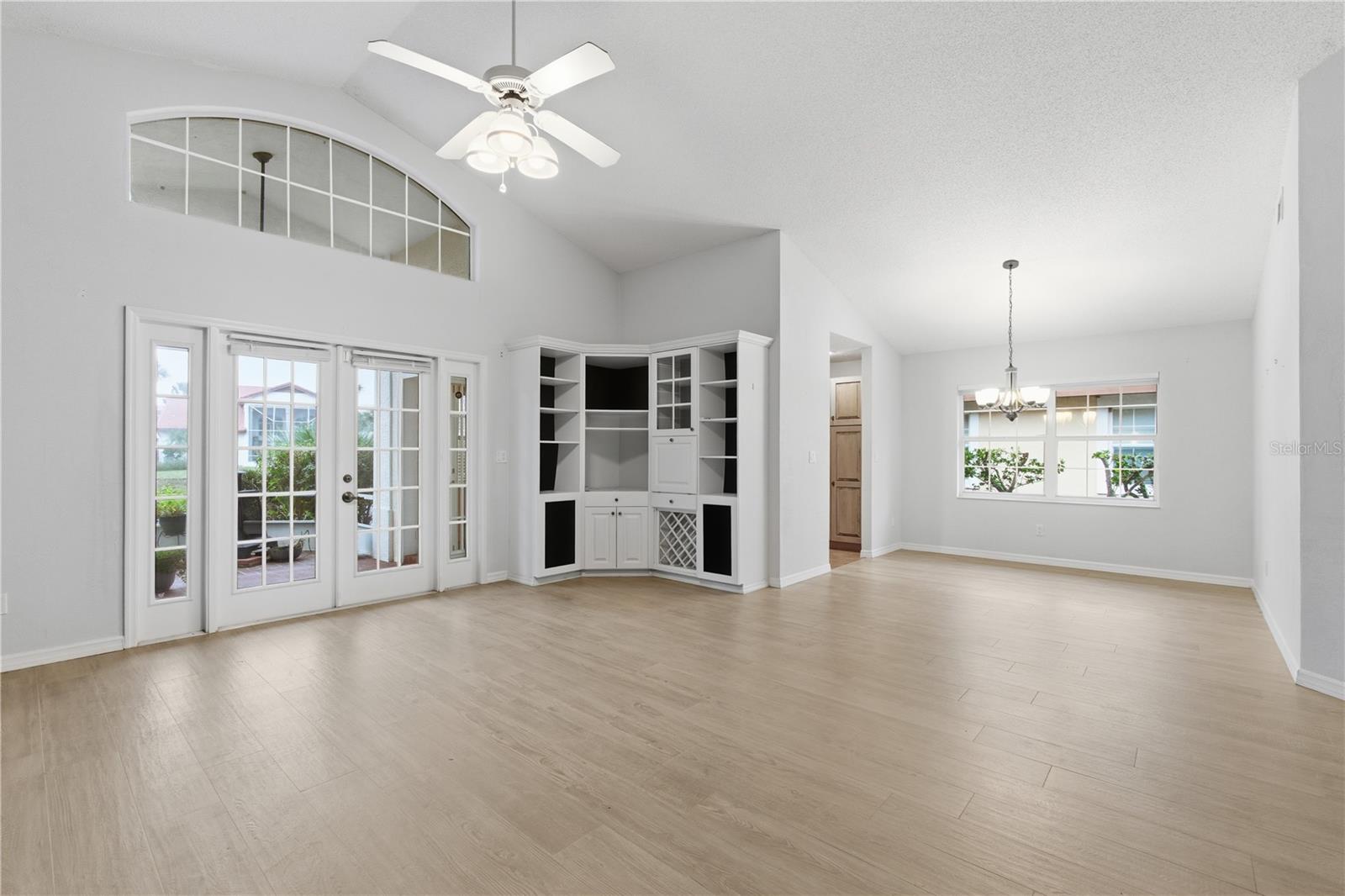 Image 11 of 61 For 81 San Juan Drive