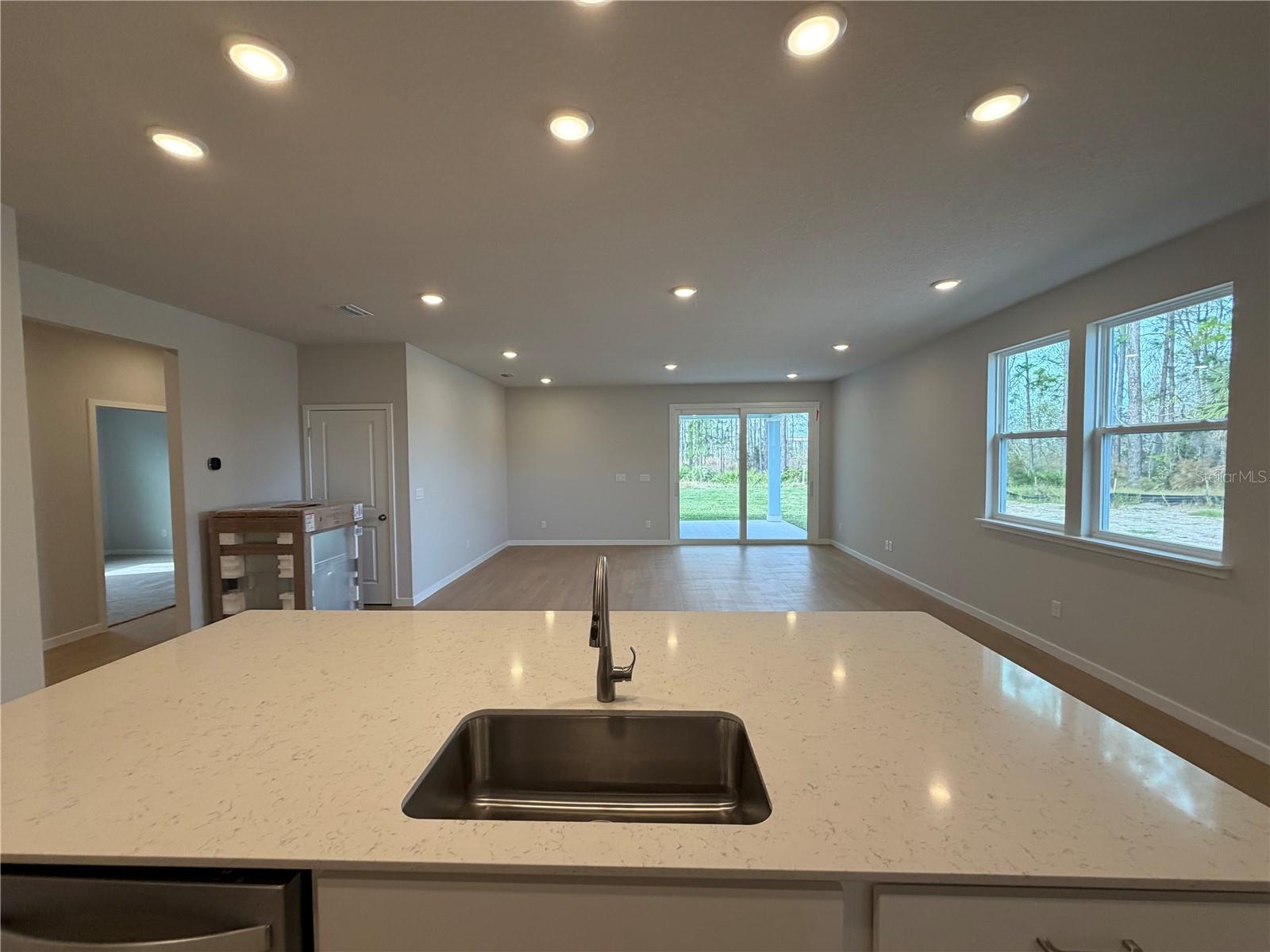 Image 13 of 34 For 31 Perseus Avenue