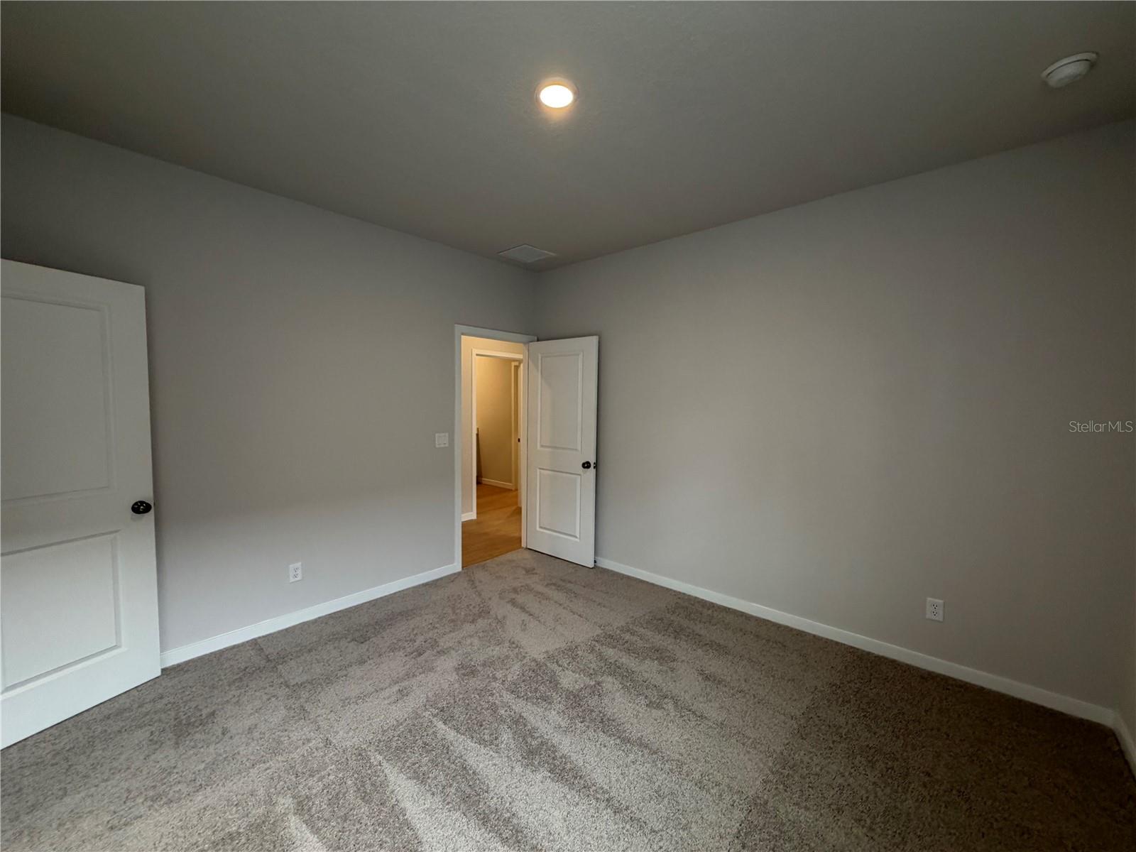 Image 18 of 34 For 31 Perseus Avenue