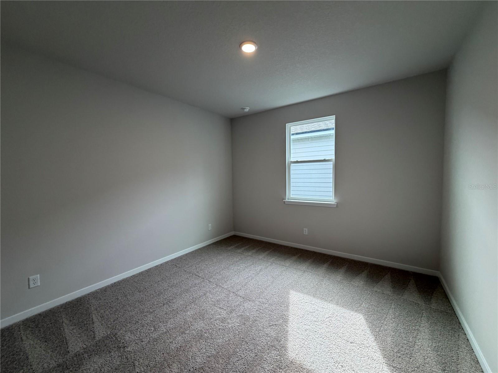 Image 21 of 34 For 31 Perseus Avenue