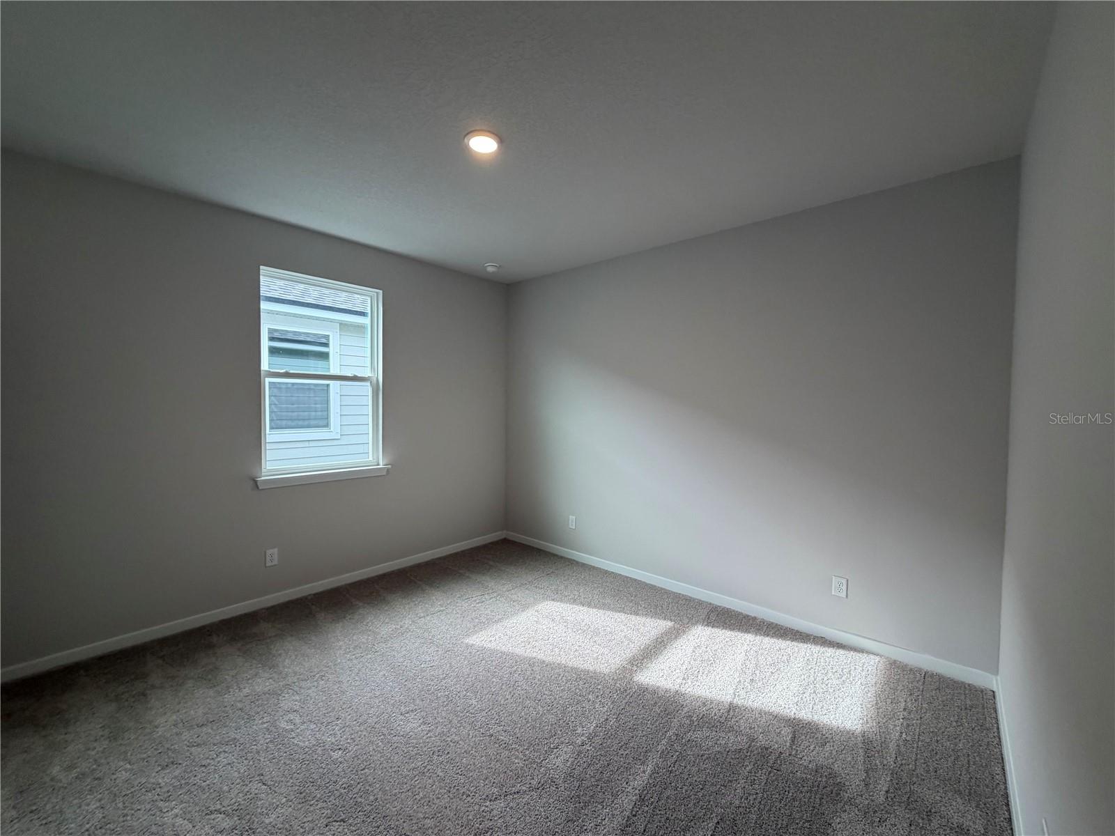 Image 22 of 34 For 31 Perseus Avenue