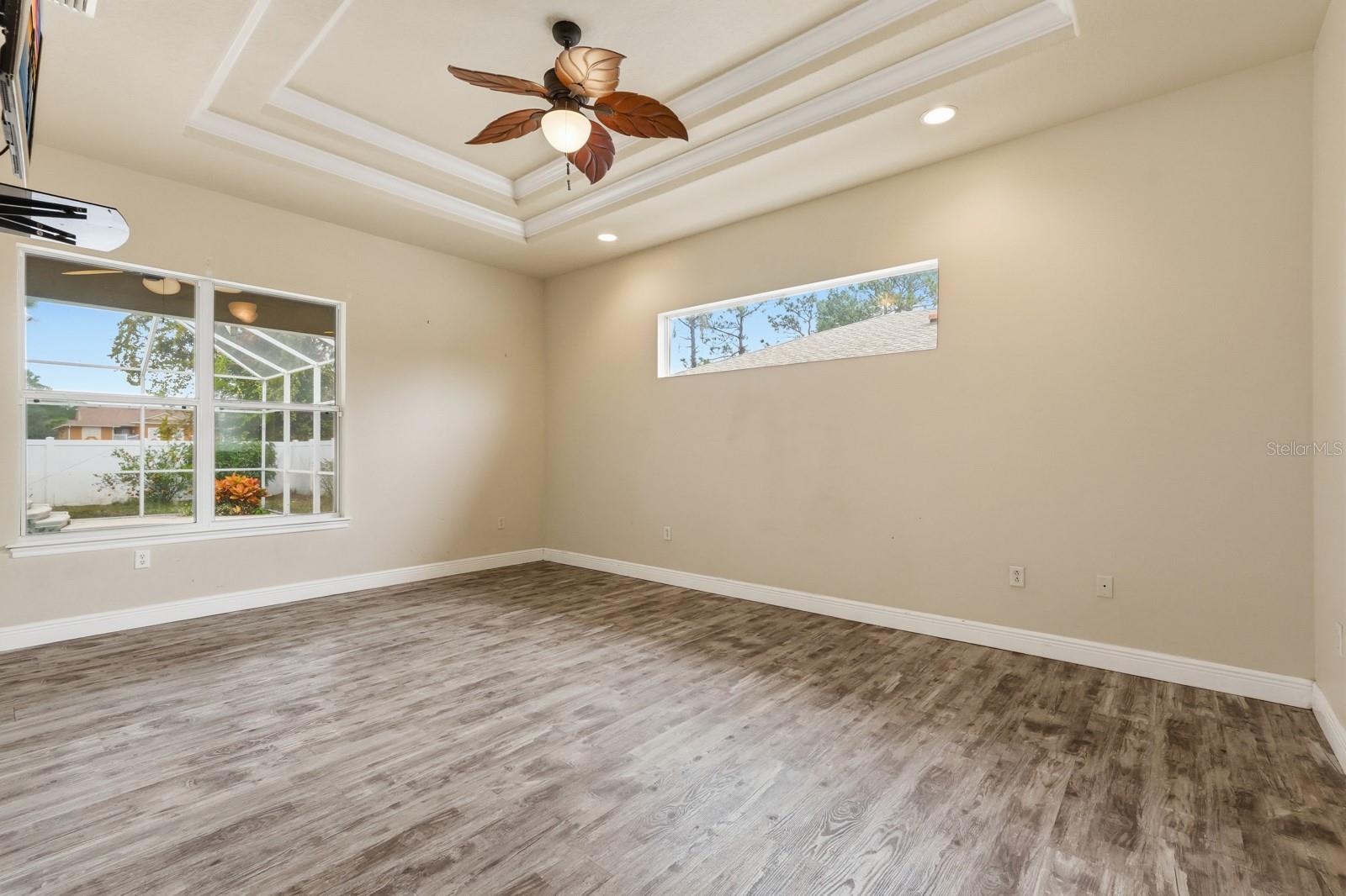 Image 28 of 58 For 14 Easterly Place