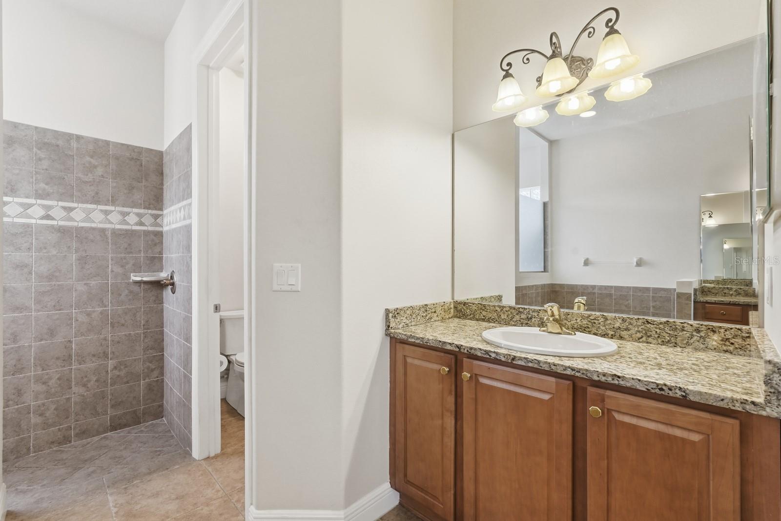 Image 34 of 58 For 14 Easterly Place