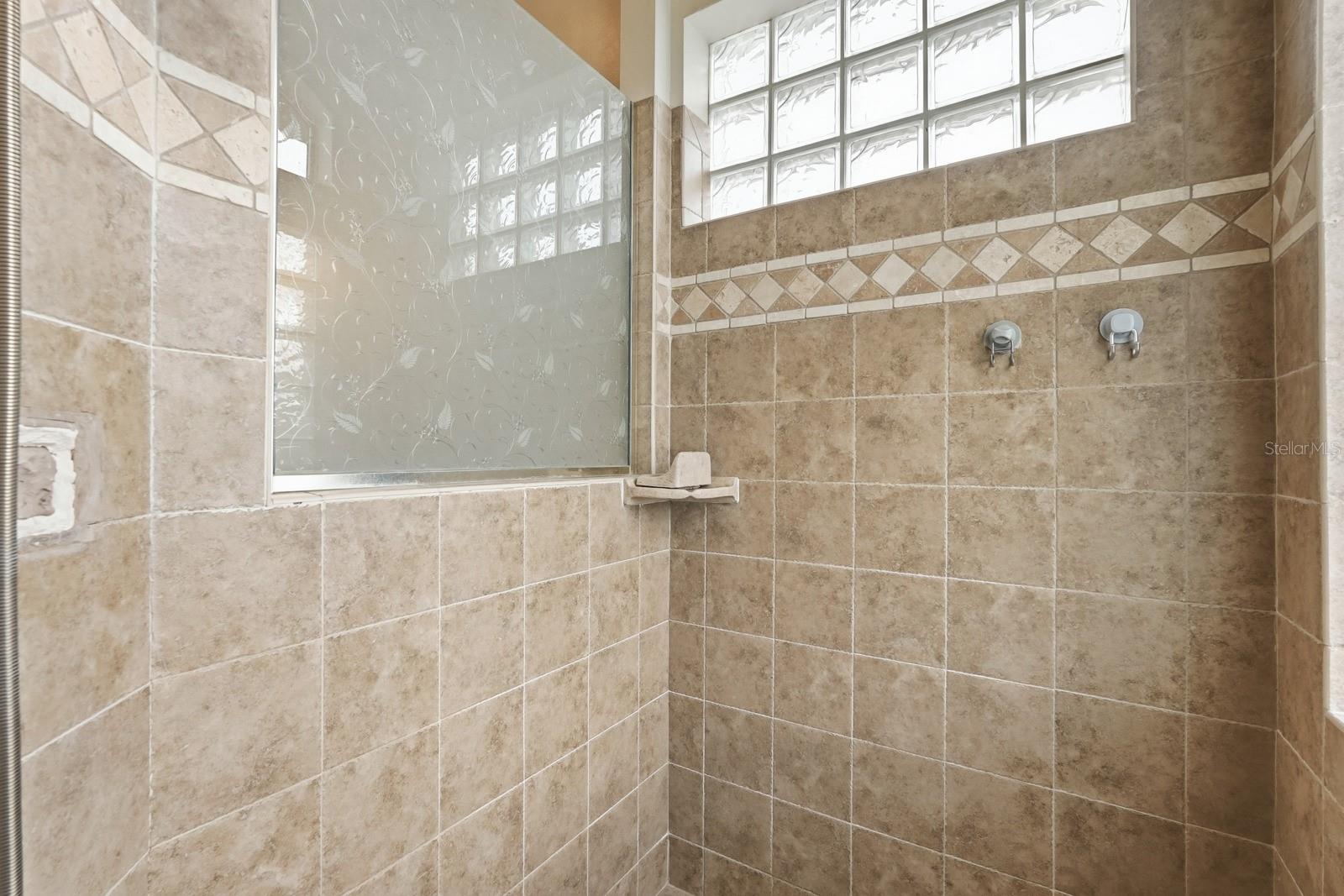 Image 36 of 58 For 14 Easterly Place