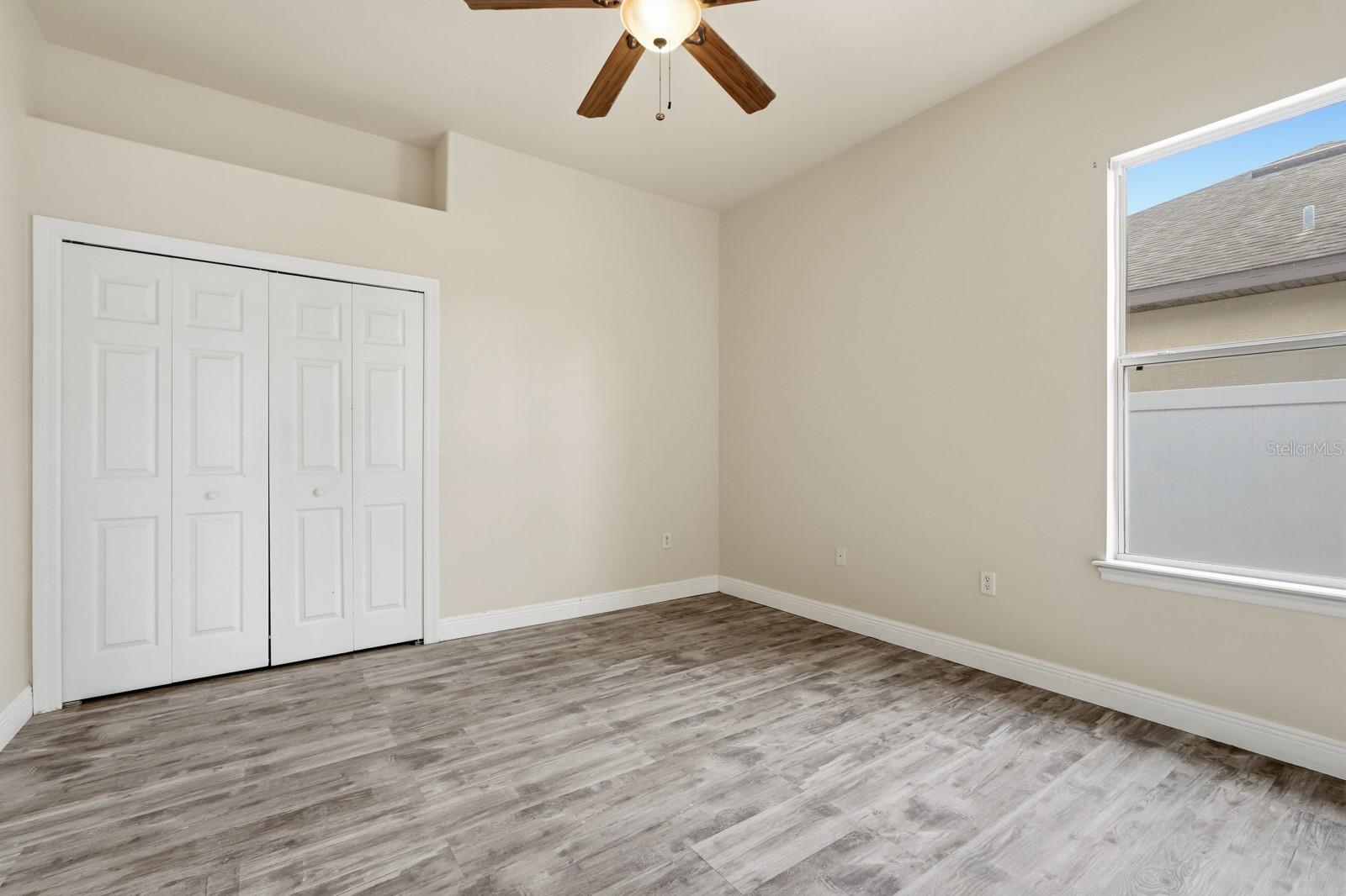 Image 37 of 58 For 14 Easterly Place