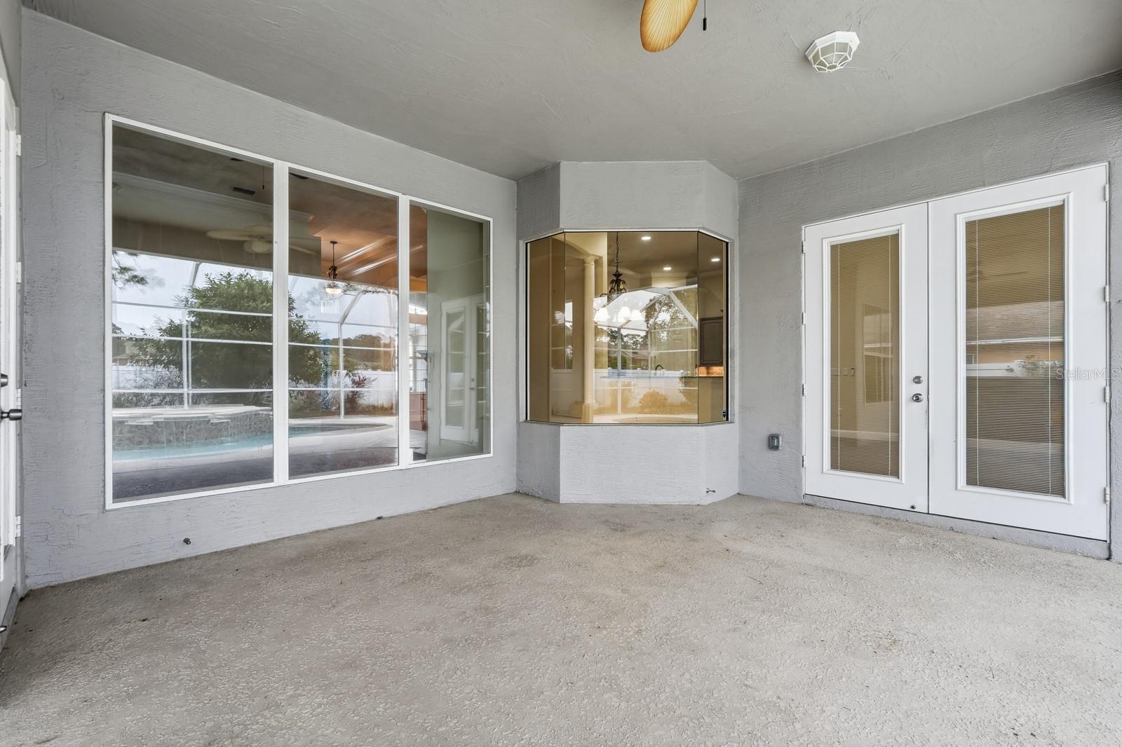 Image 42 of 58 For 14 Easterly Place