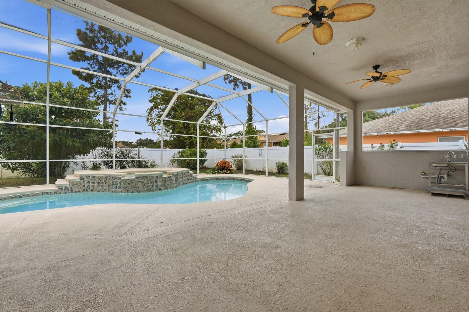 Image 43 of 58 For 14 Easterly Place