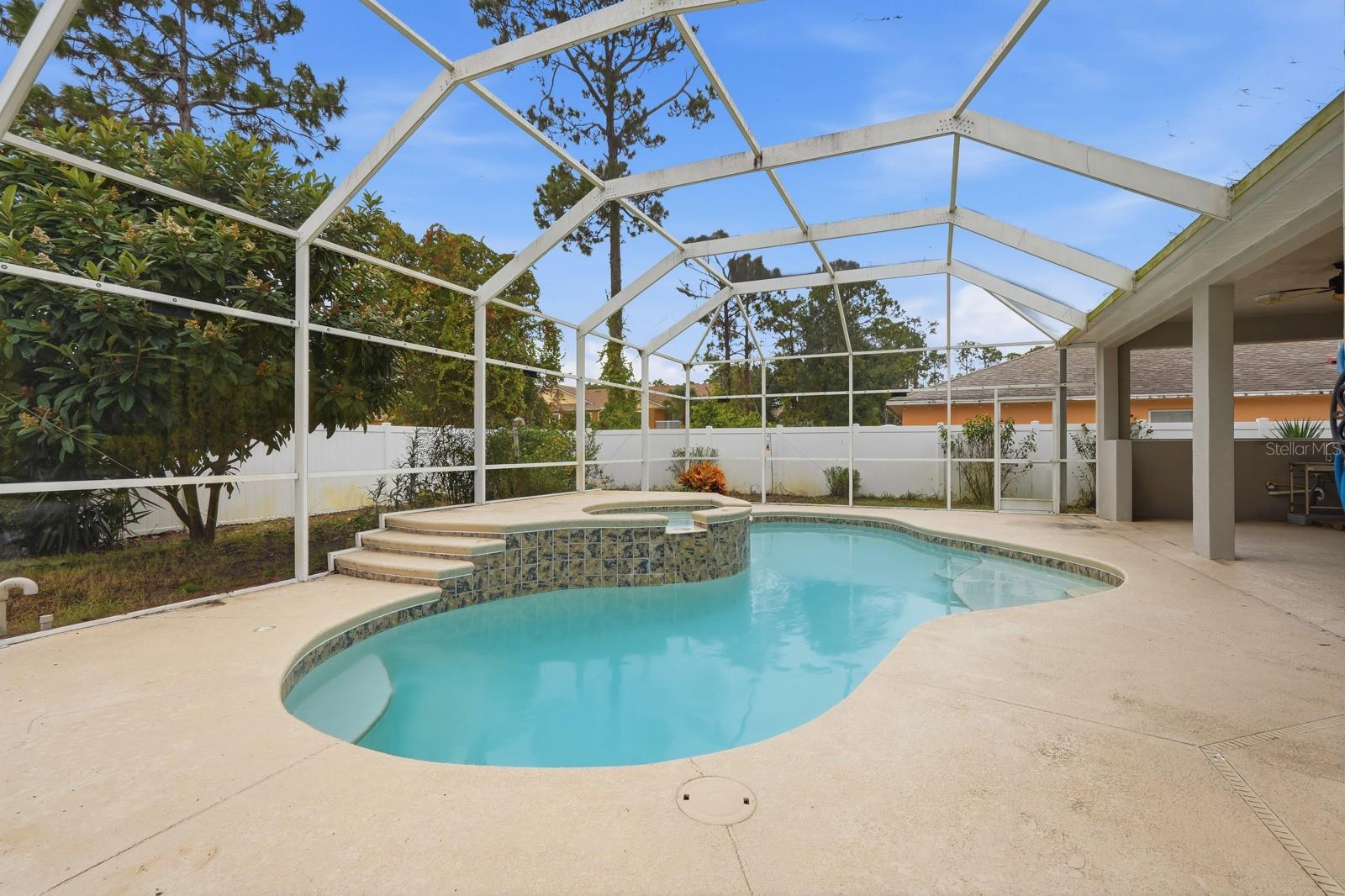 Image 44 of 58 For 14 Easterly Place