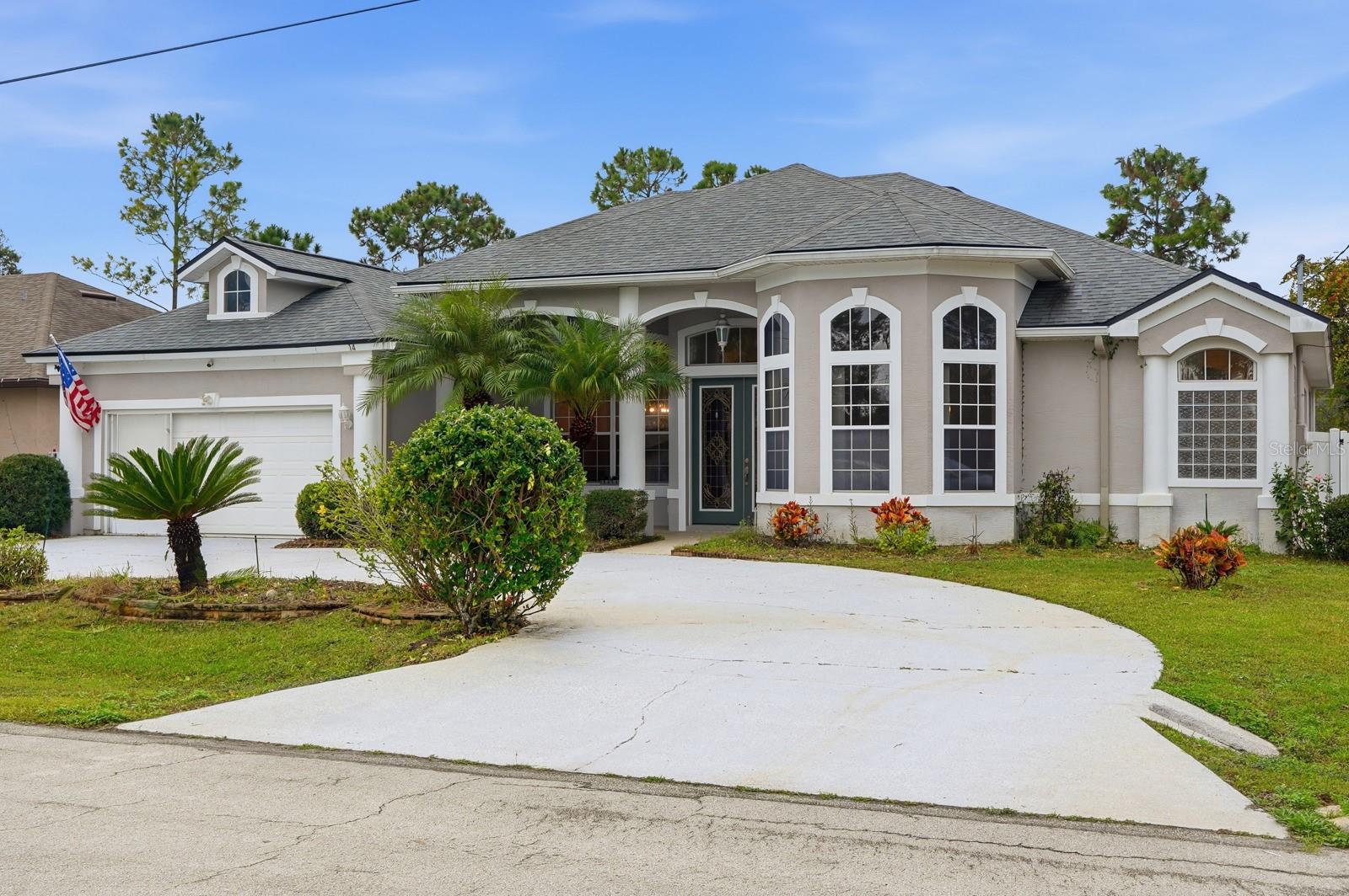 Image 5 of 58 For 14 Easterly Place