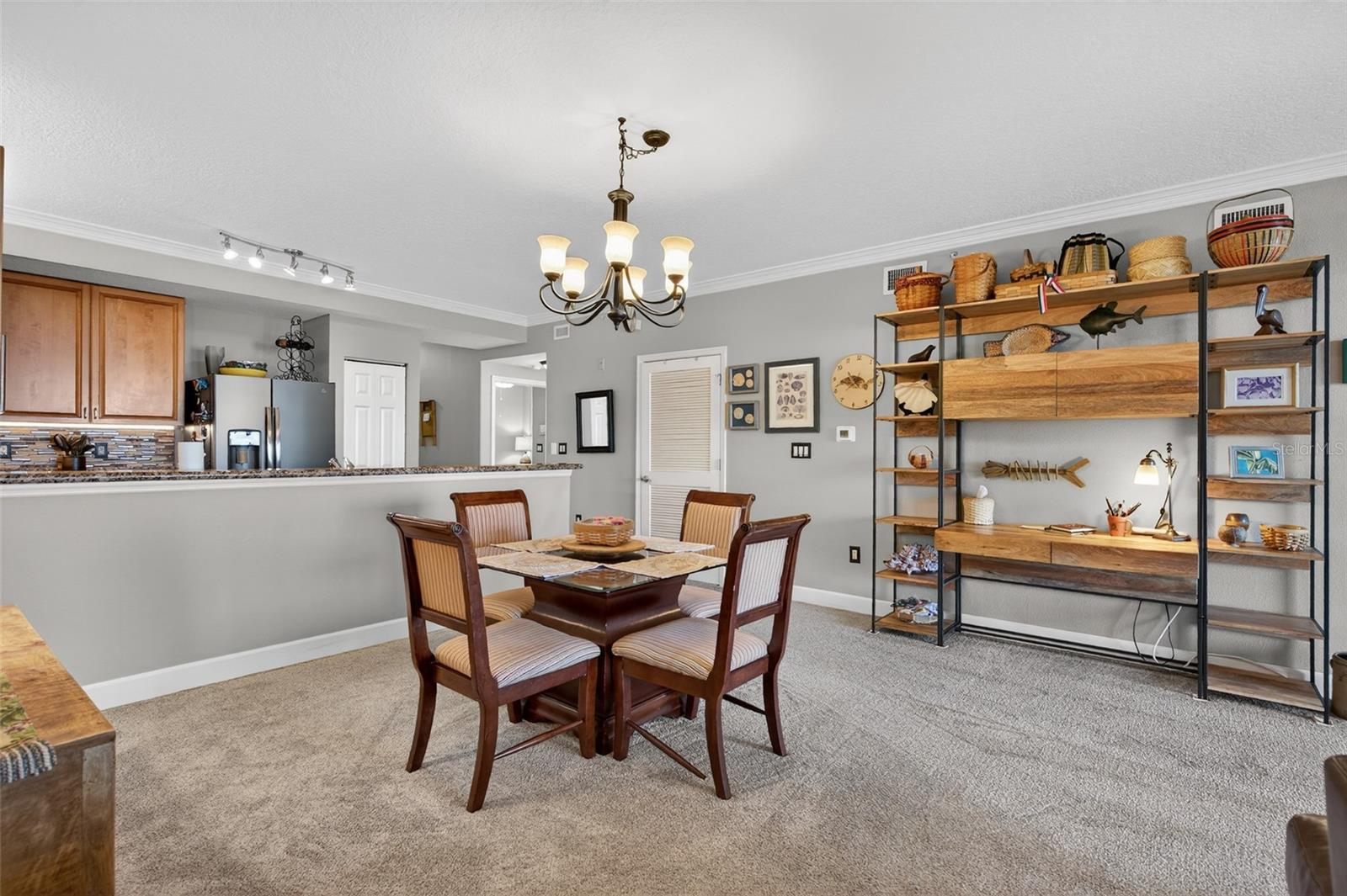 Image 10 of 84 For 80 Surfview Drive 505