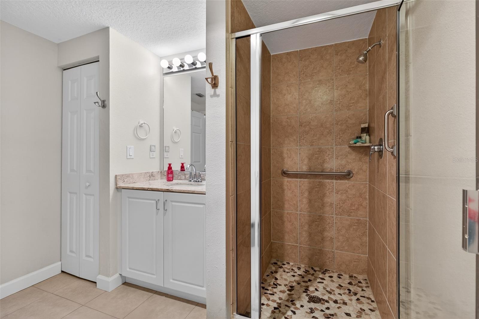 Image 40 of 84 For 80 Surfview Drive 505