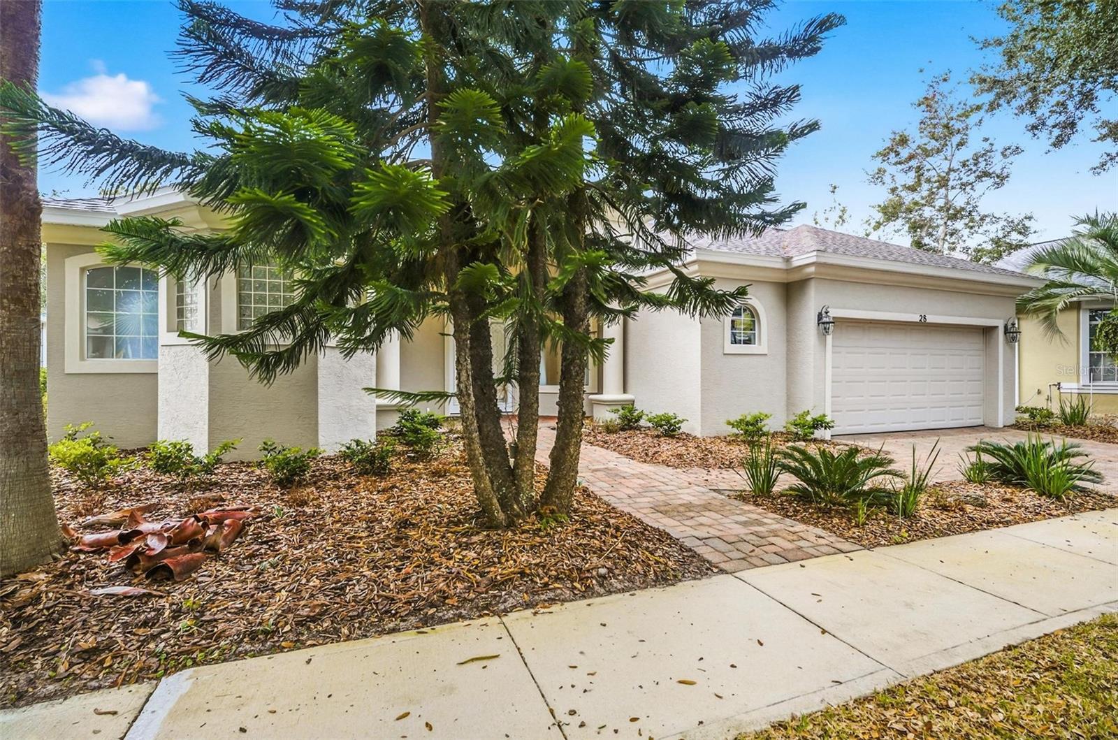 Image 2 of 80 For 28 Front Street