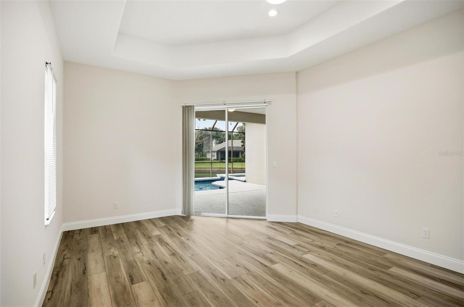 Image 30 of 80 For 28 Front Street