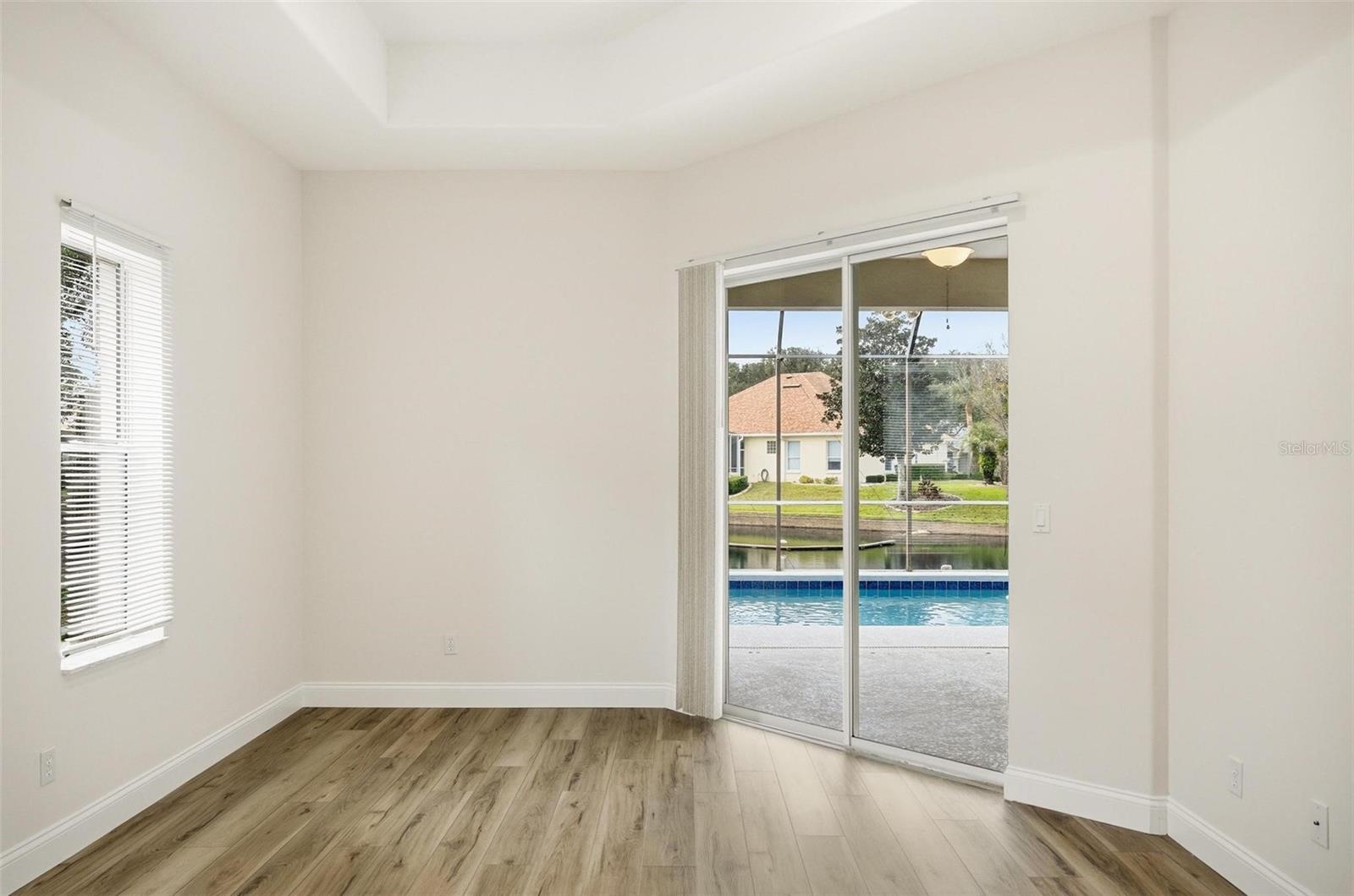 Image 32 of 80 For 28 Front Street