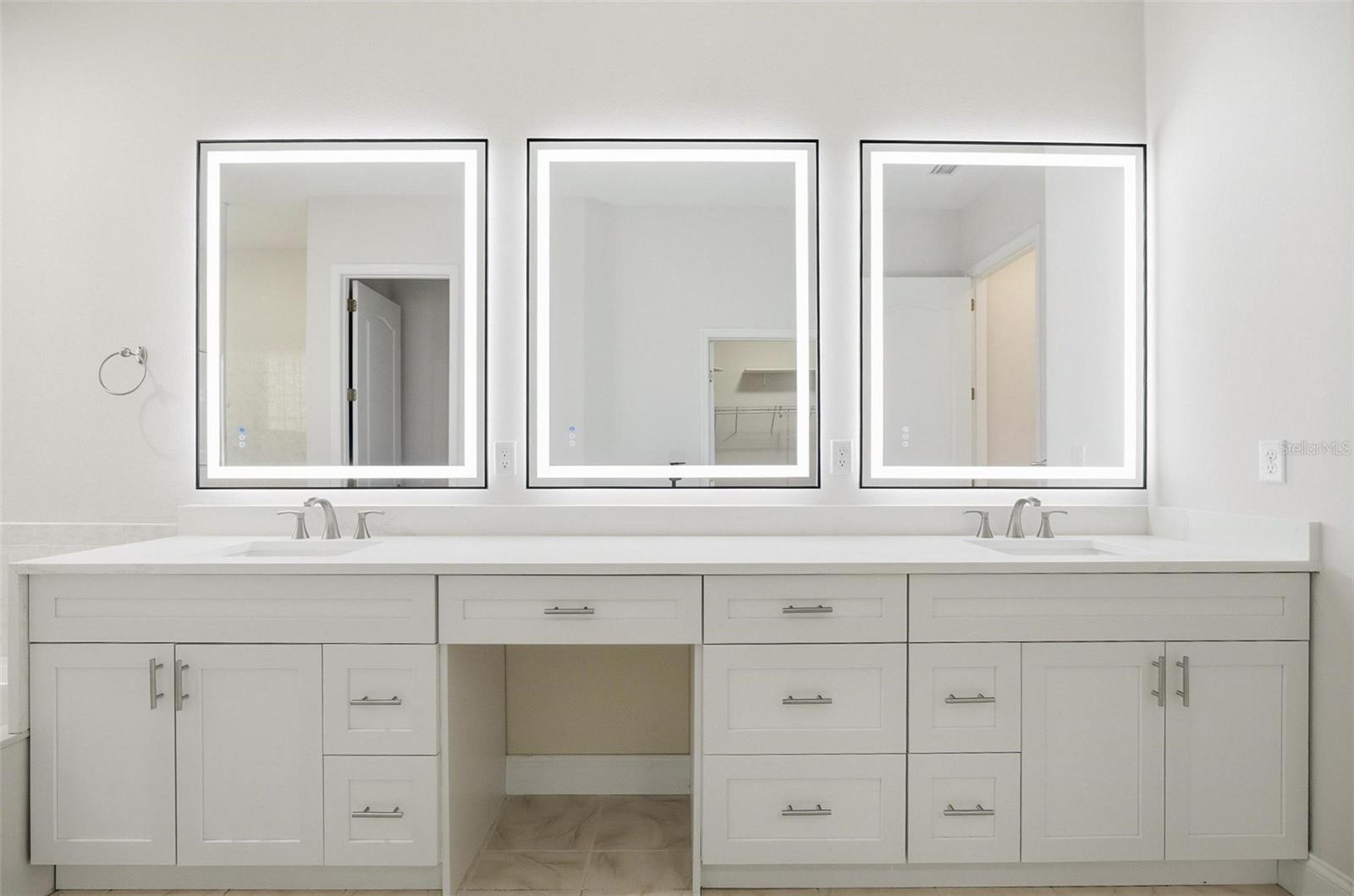 Image 36 of 80 For 28 Front Street