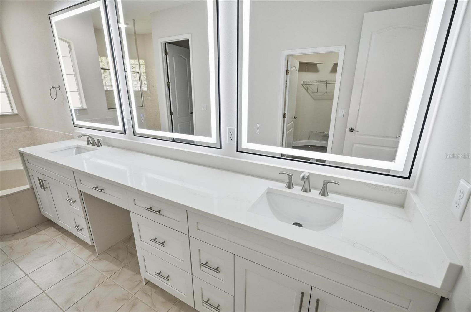 Image 41 of 80 For 28 Front Street