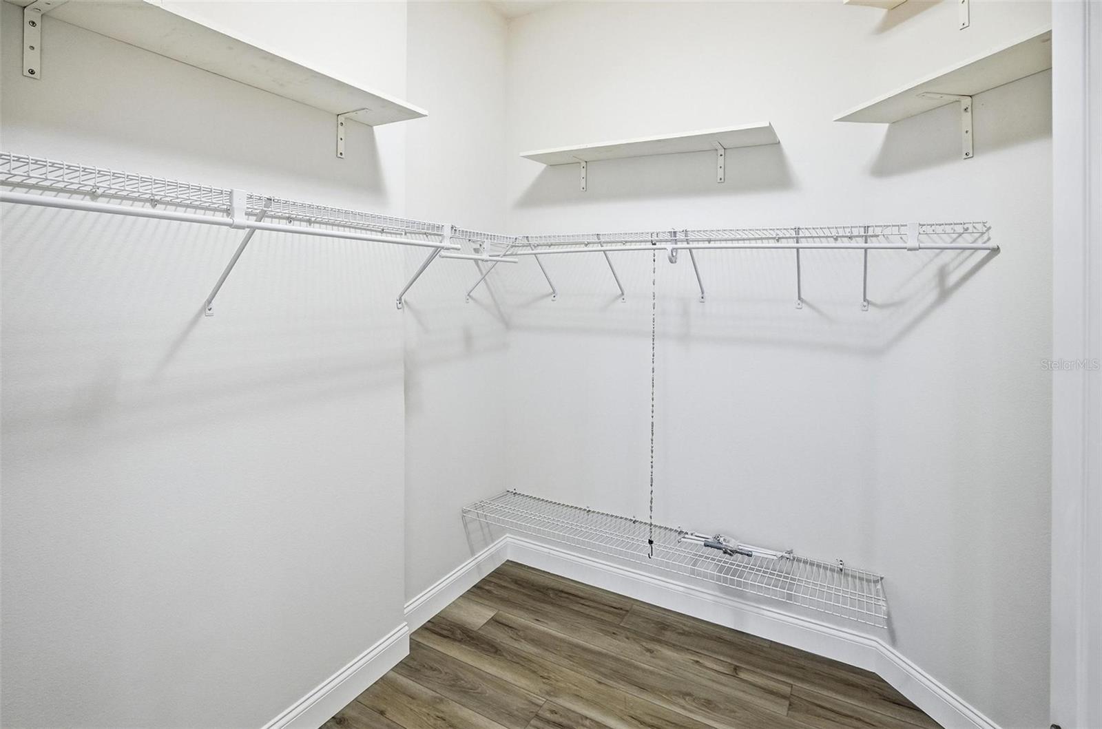 Image 42 of 80 For 28 Front Street