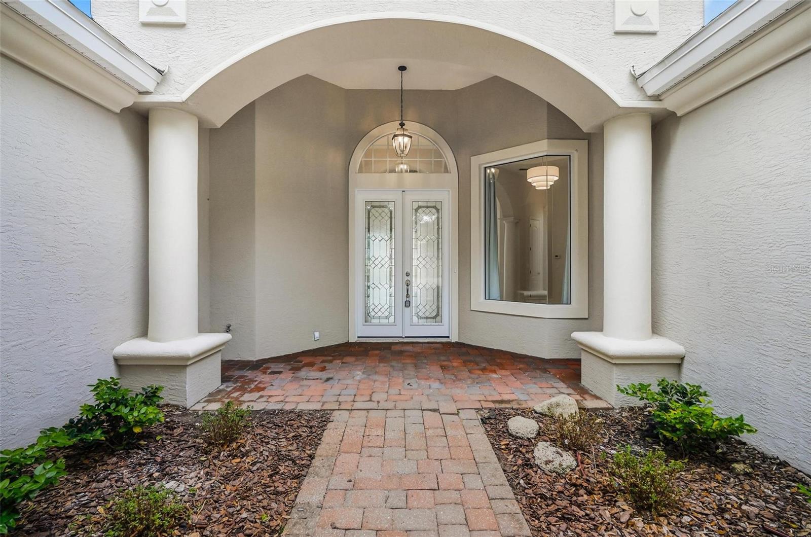 Image 5 of 80 For 28 Front Street