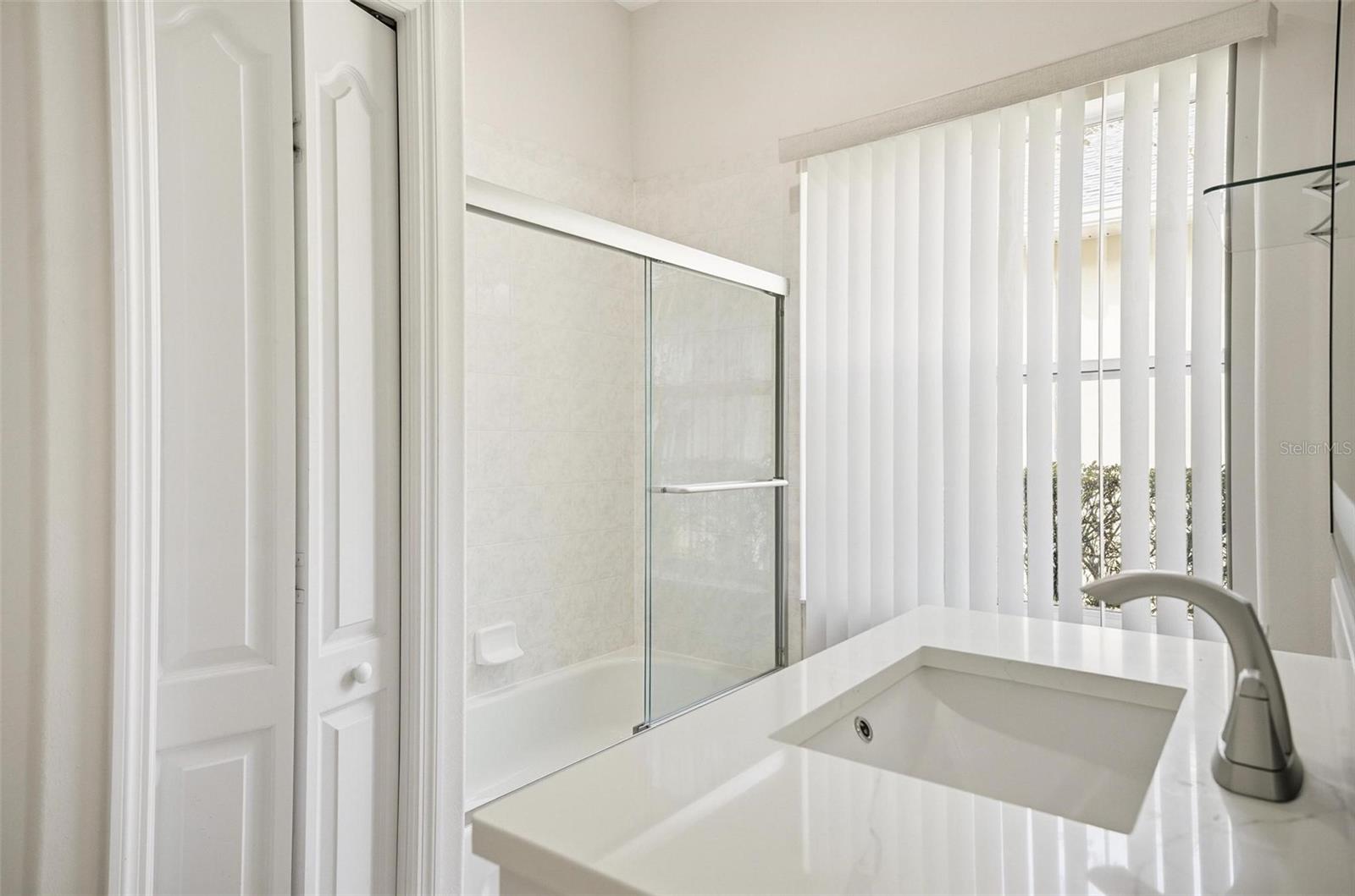 Image 51 of 80 For 28 Front Street