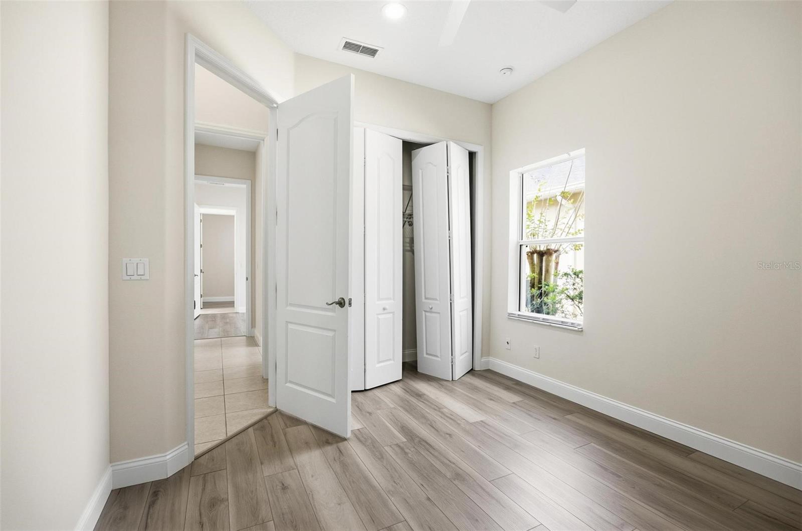 Image 53 of 80 For 28 Front Street