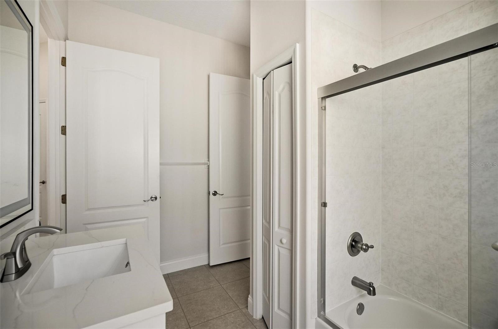 Image 54 of 80 For 28 Front Street