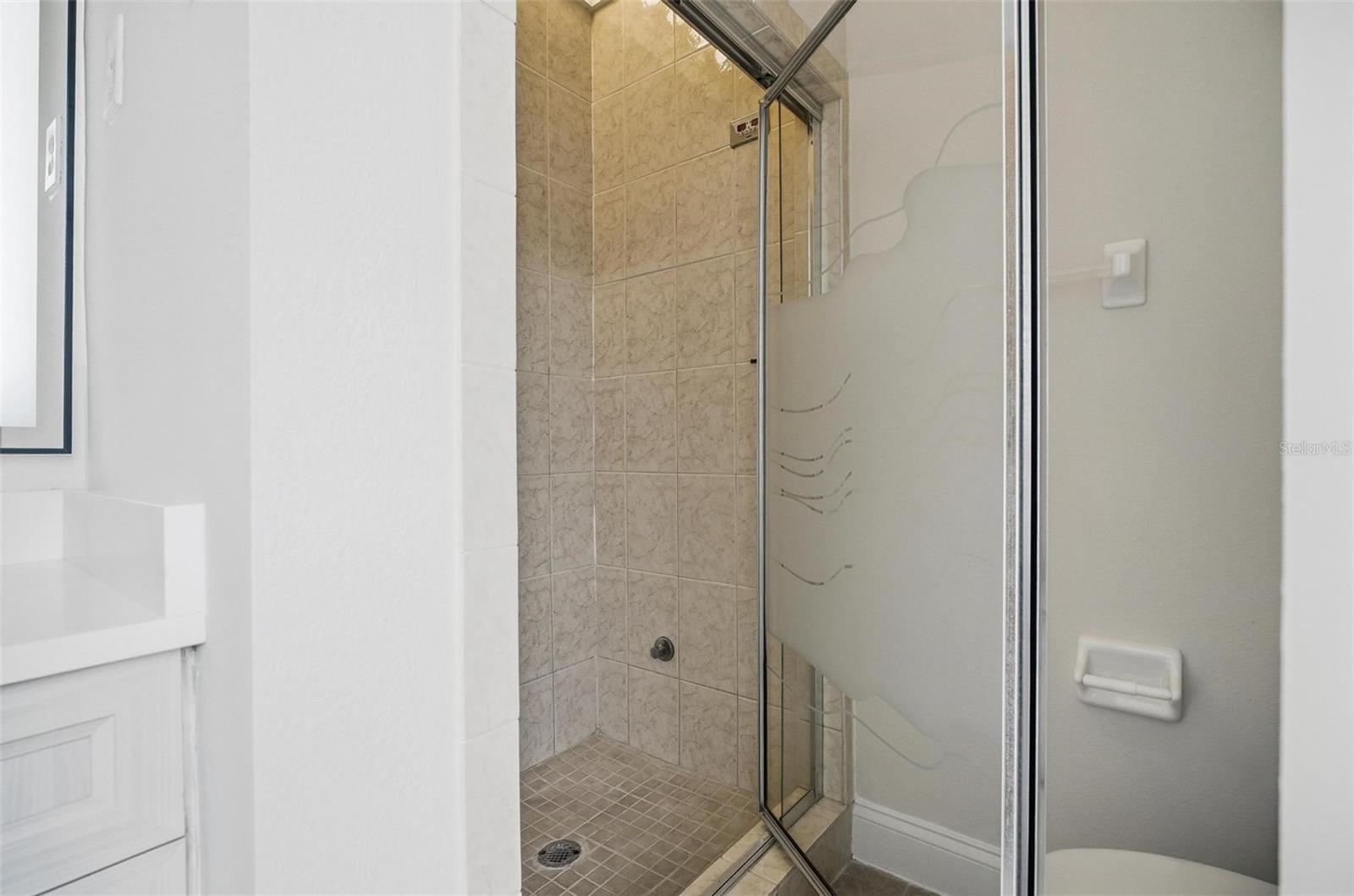 Image 57 of 80 For 28 Front Street