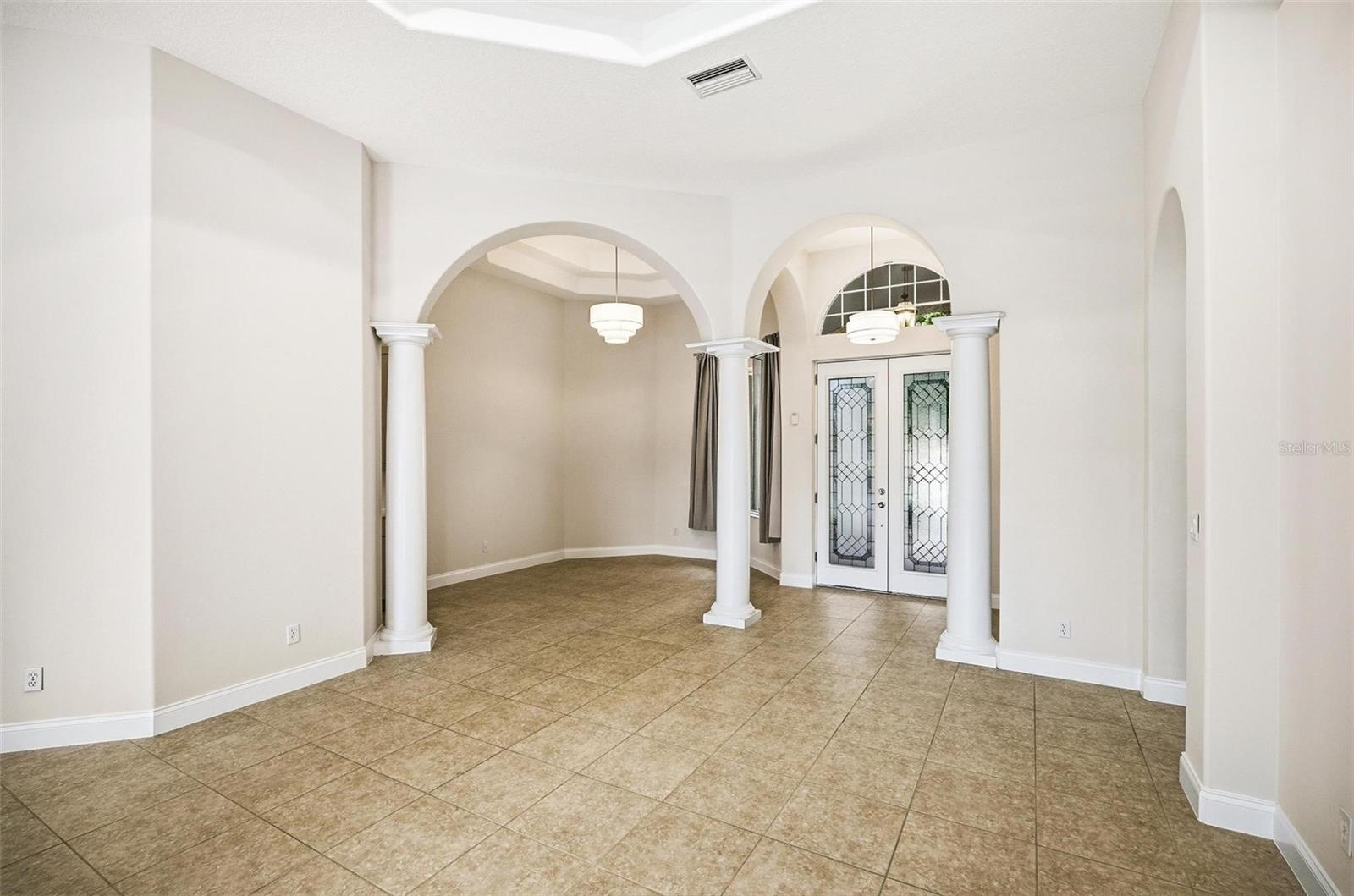 Image 7 of 80 For 28 Front Street