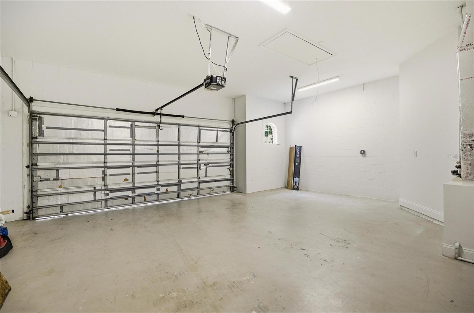 Image 72 of 80 For 28 Front Street