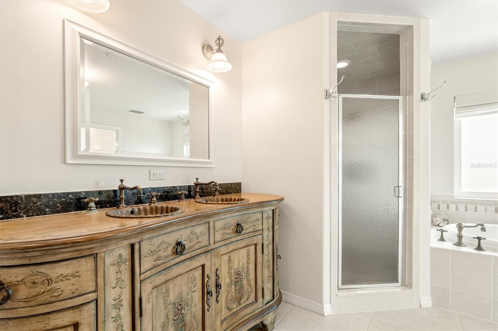 Image 17 of 72 For 56 Ocean Street