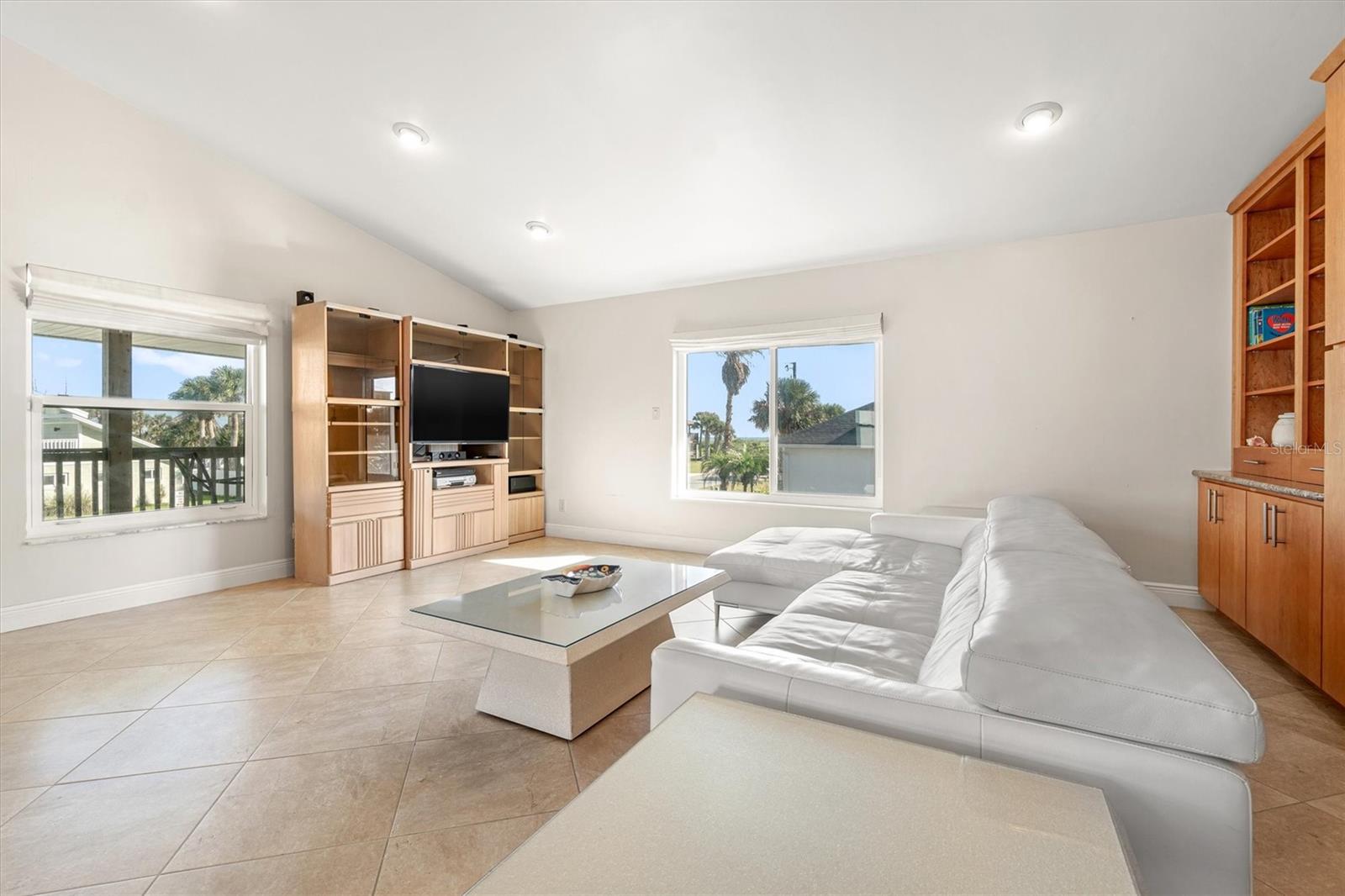 Image 2 of 72 For 56 Ocean Street