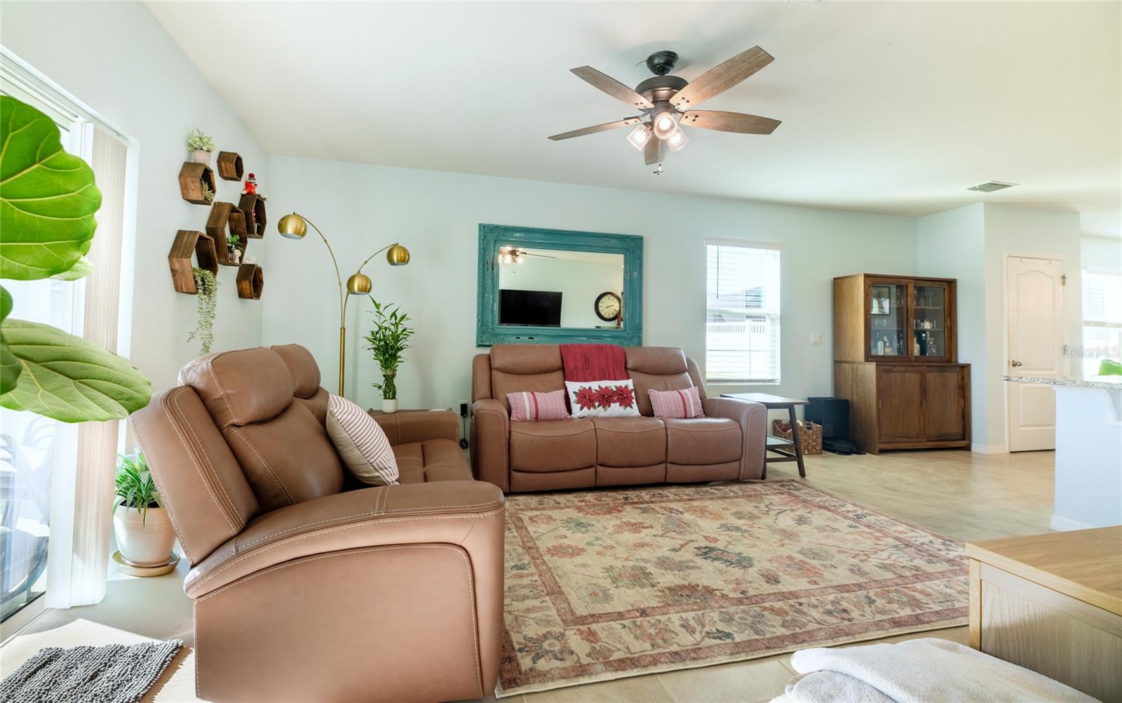 Image 12 of 30 For 3124 Areca Avenue