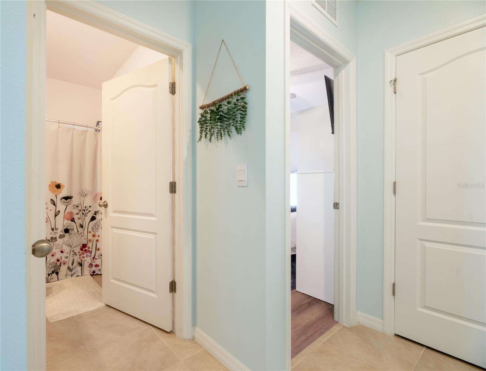 Image 15 of 30 For 3124 Areca Avenue